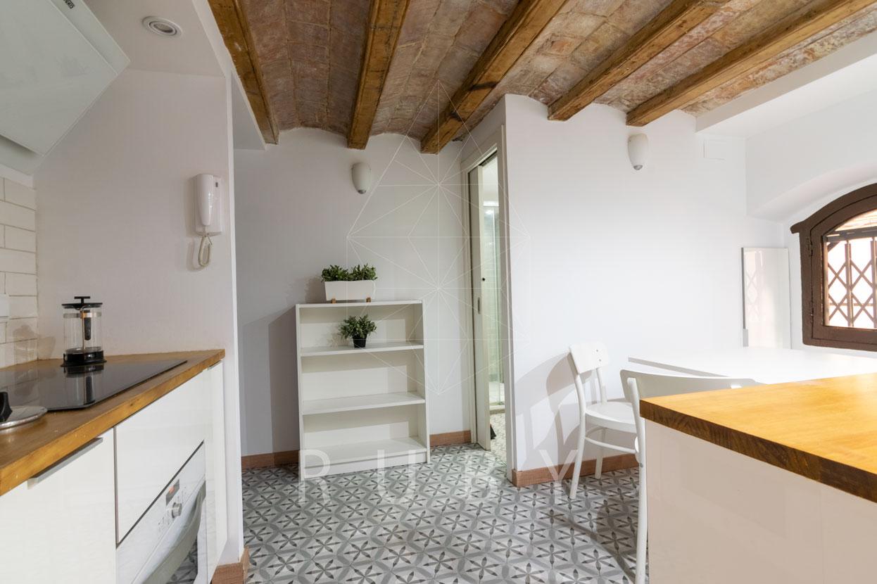 Guifre - Renovated studio in Barcelona - Kitchen