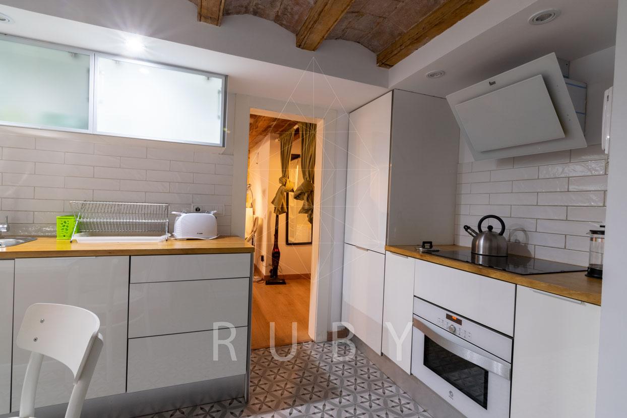 Guifre - Renovated studio in Barcelona - Kitchen