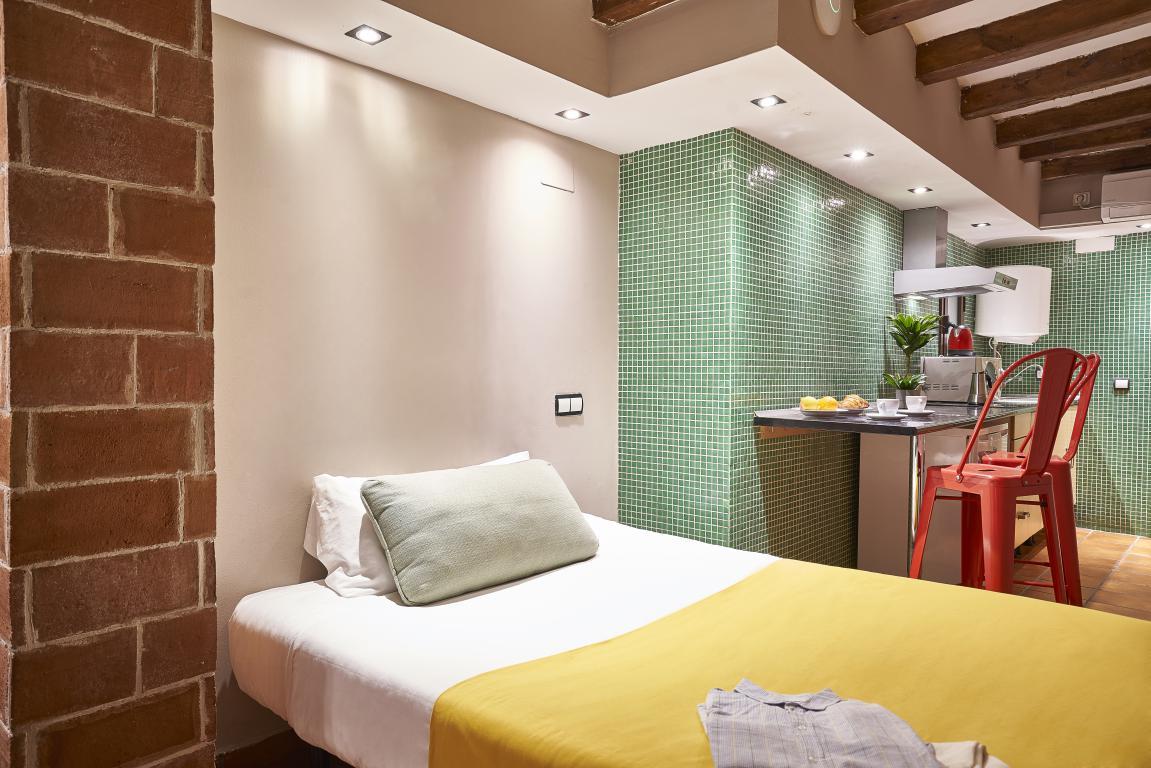 Guardia - Lovely studio in Barcelona - Bed