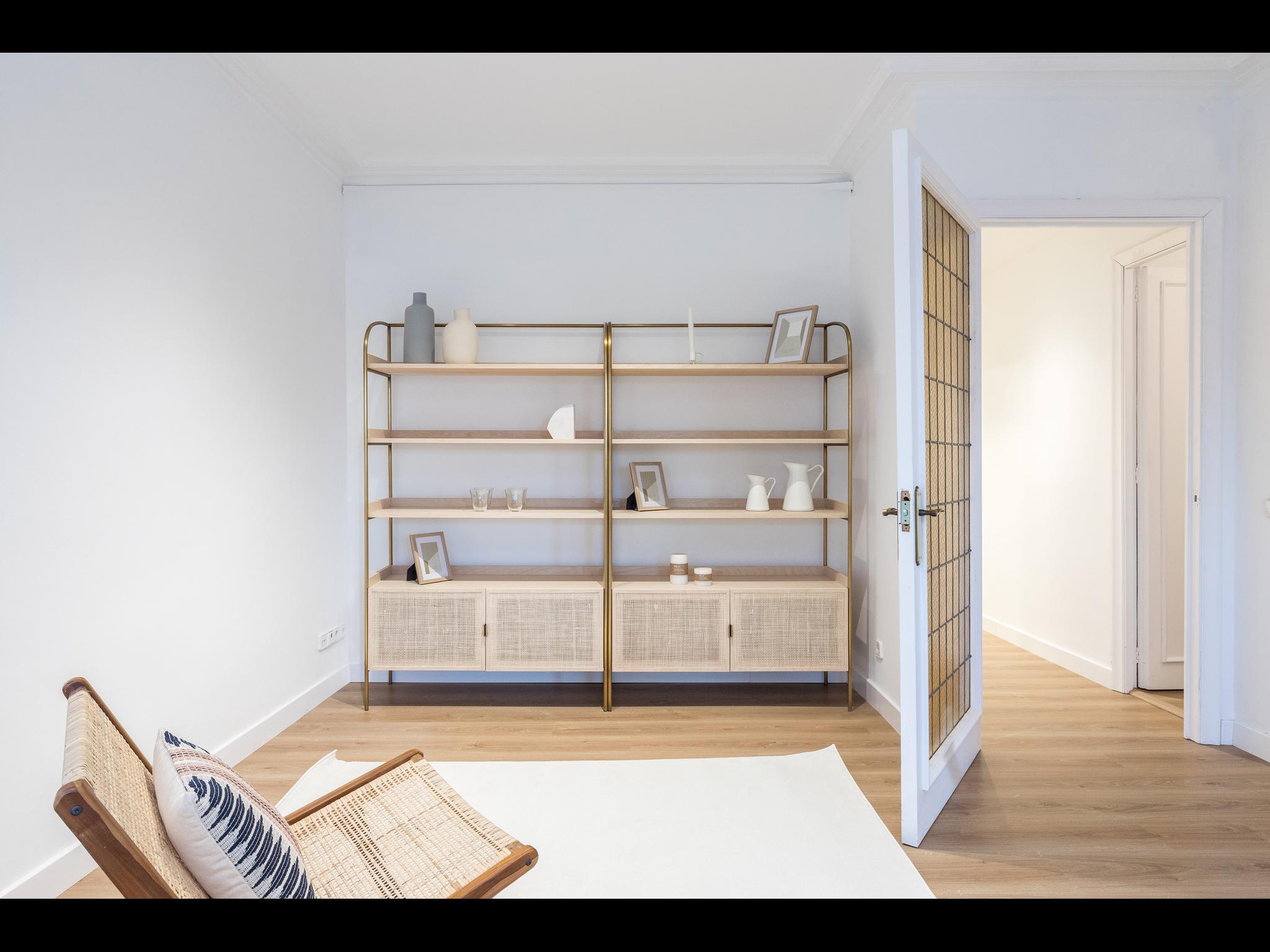 Spacious and luxurious flat in Barcelona - Living room