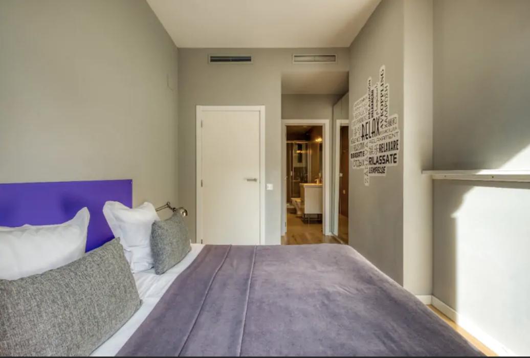 2 bedroom apartment in downtown Barcelona - Habitación