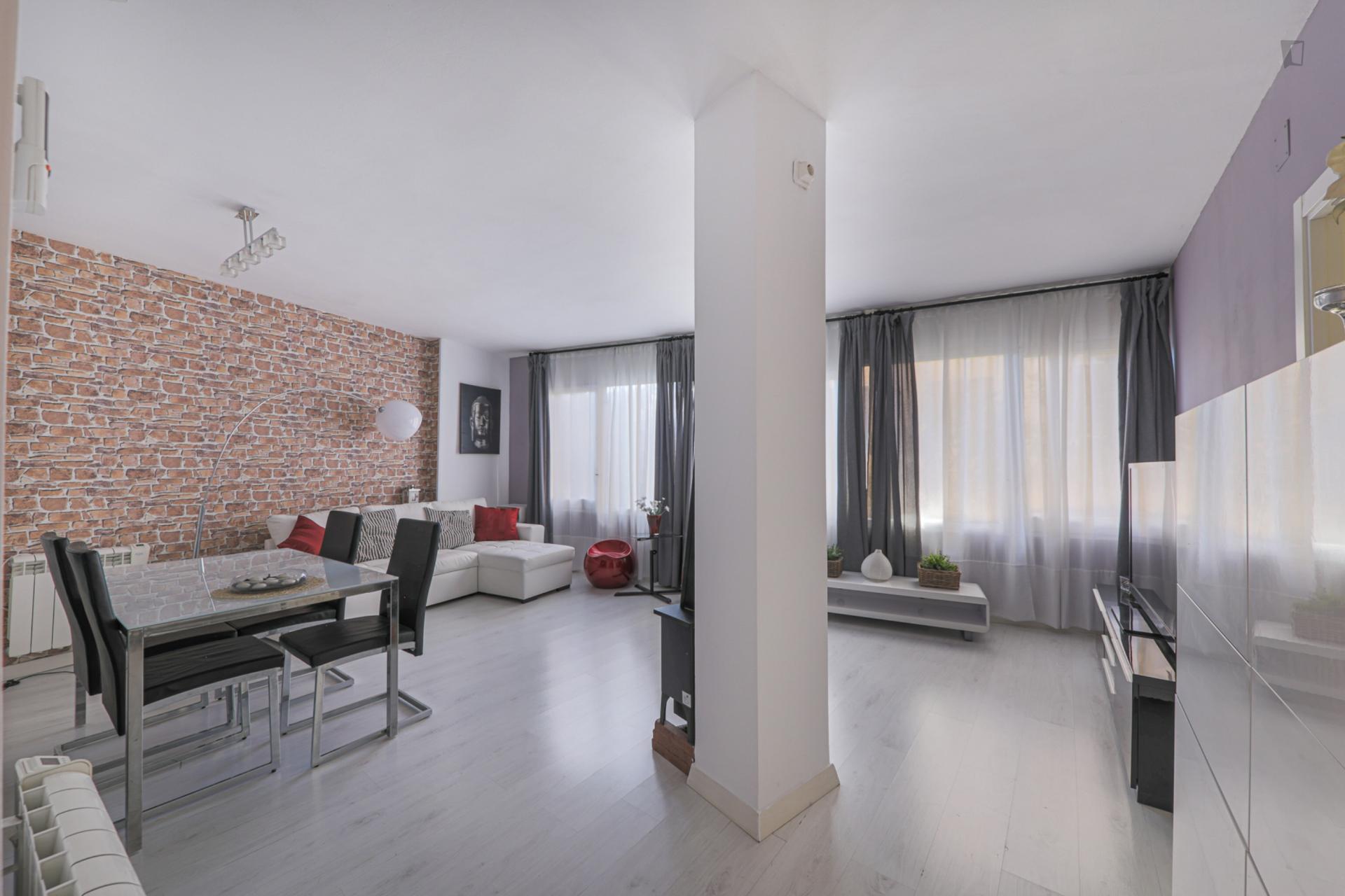 Aloi - Furnished rental in Barcelona - Living area