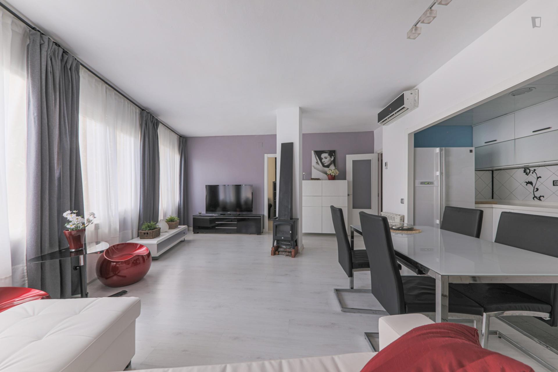 Aloi - Furnished rental in Barcelona - Living area