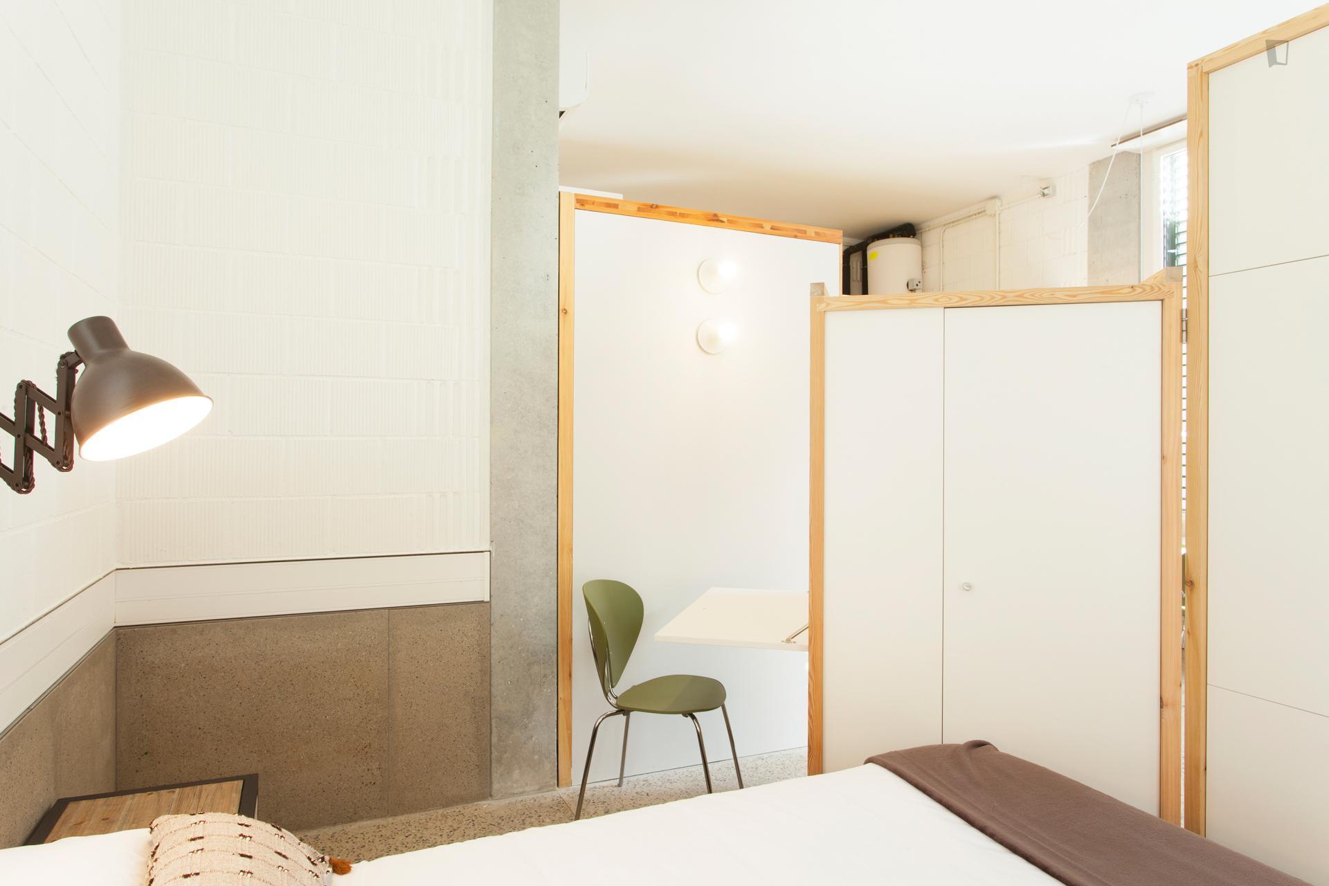 Taxdirt - Spacious studio in Barcelona - Bed
