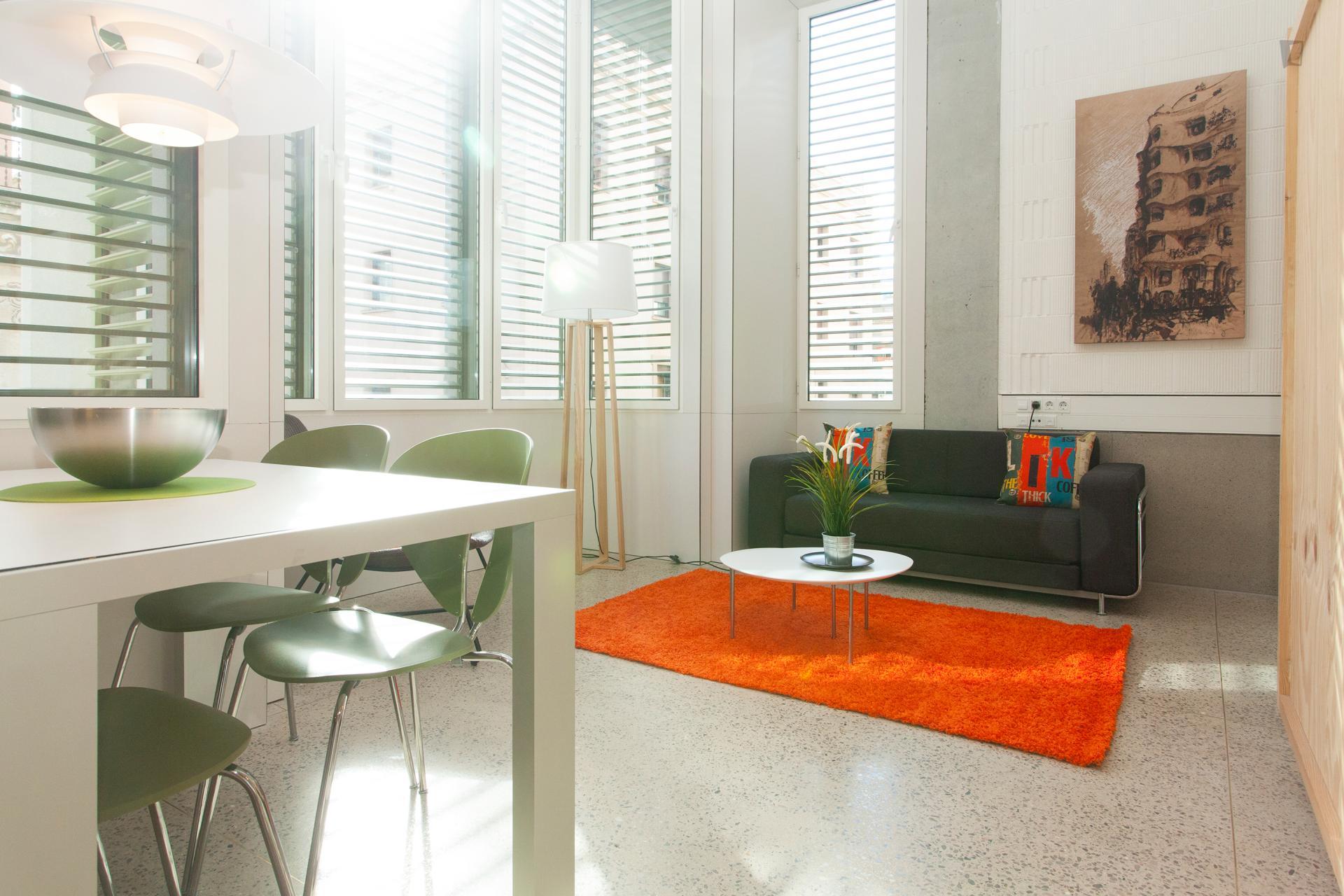 Taxdirt - Spacious studio in Barcelona - Living room