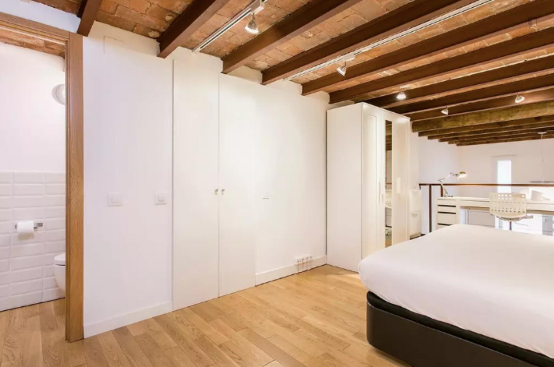 Spacious modern apartment in Barcelona - Bedroom