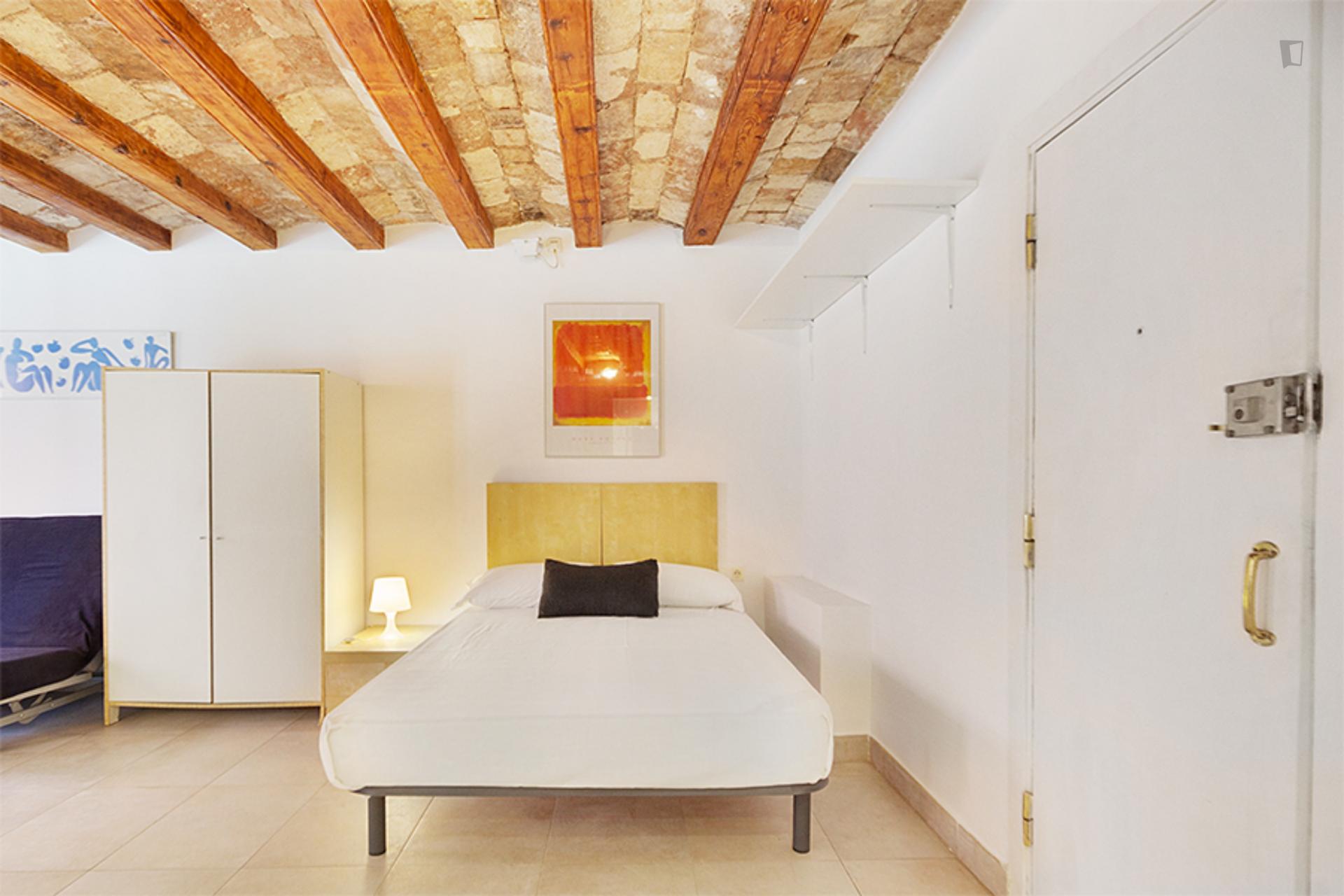 Robador - Bright studio in Barcelona - Bed