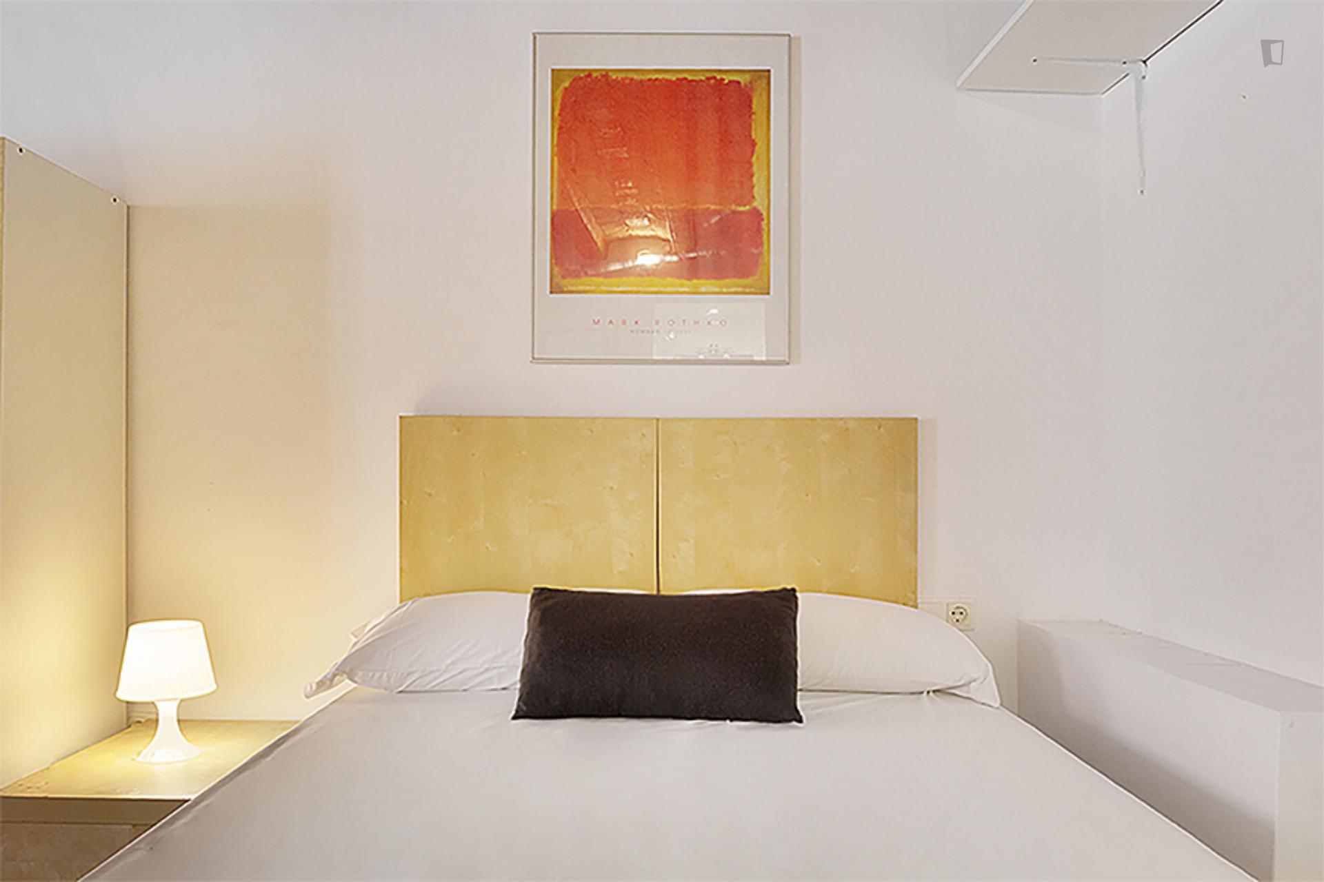 Robador - Bright studio in Barcelona - Bed
