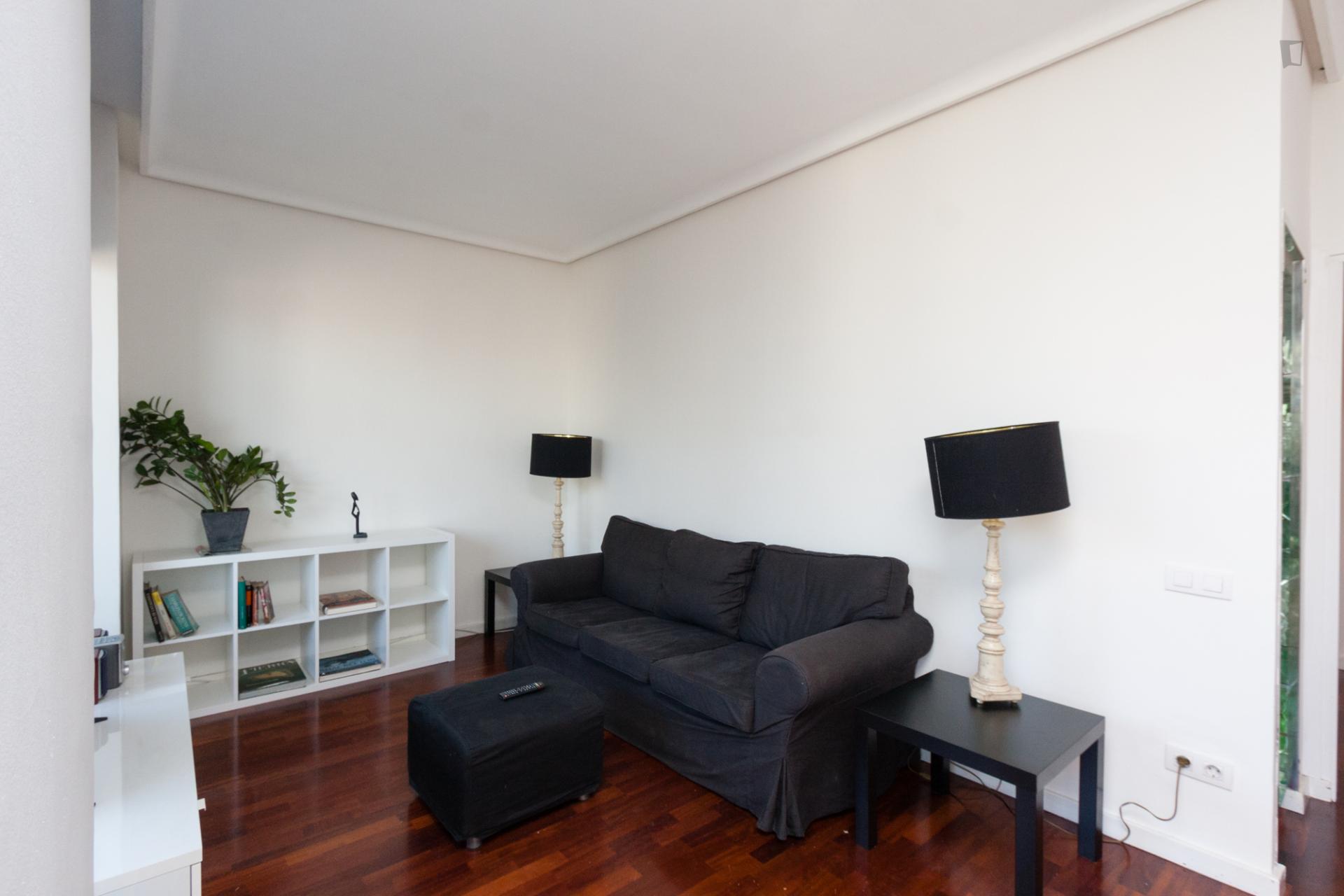 Diagonal 2 - Modern rental in Barcelona - Living room