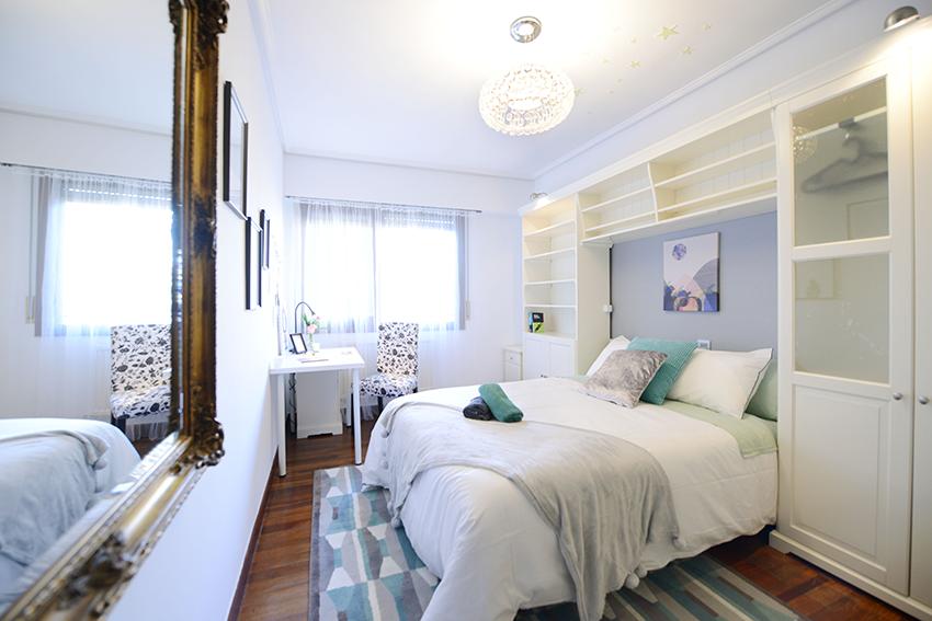 Cozy shared flat in Bilbao - Bedroom with double bed
