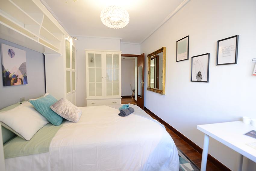 Cozy shared flat in Bilbao - Bedroom