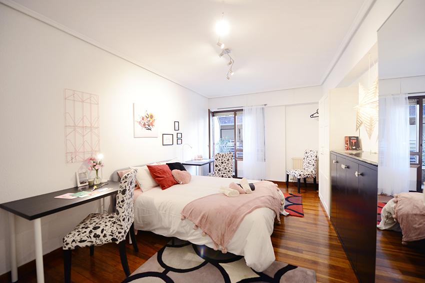 Exclusive room in a shared flat in Bilbao - Bedroom