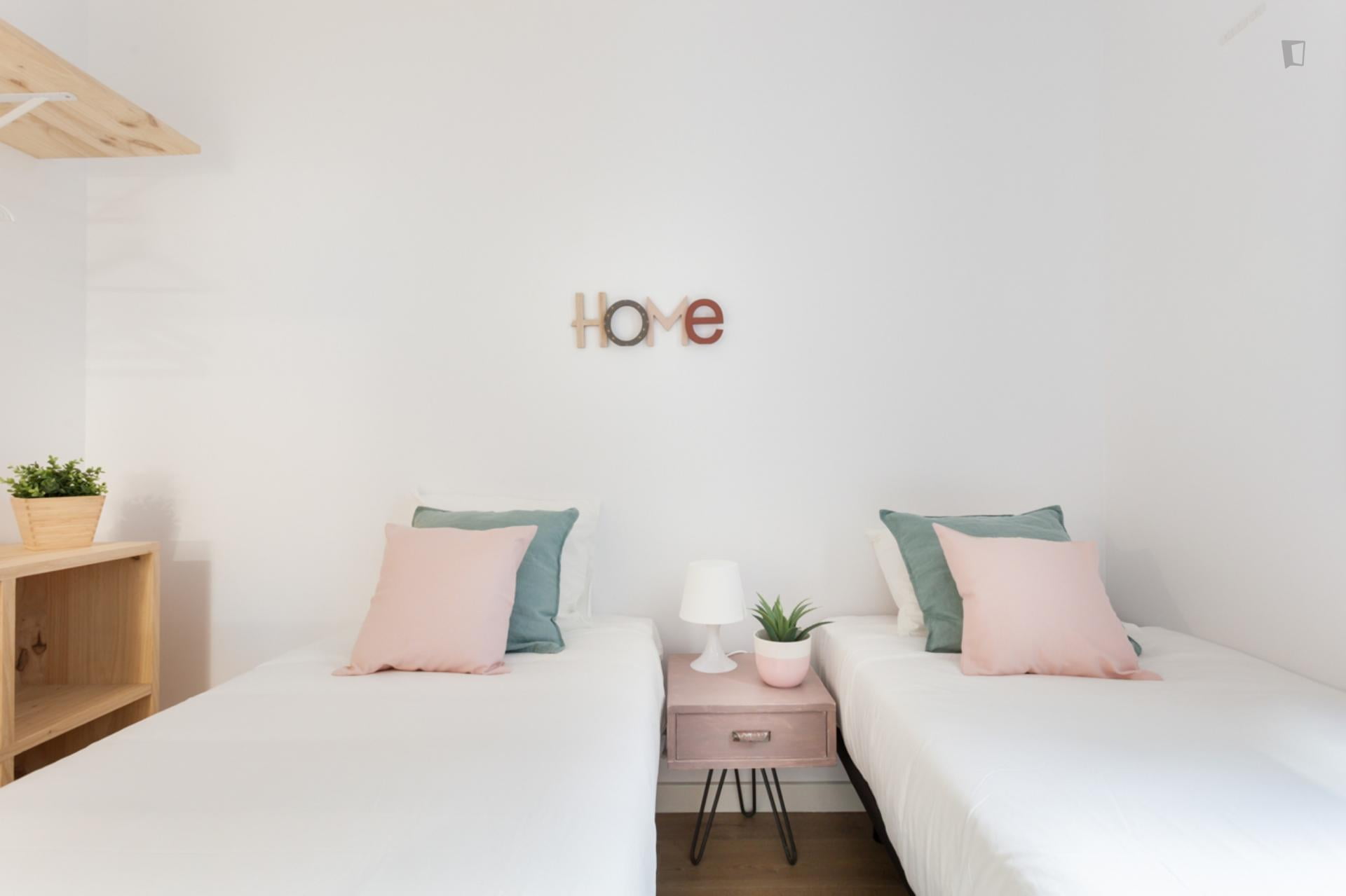 Paloma - Entry ready apartment in Barcelona for expats - Bedroom