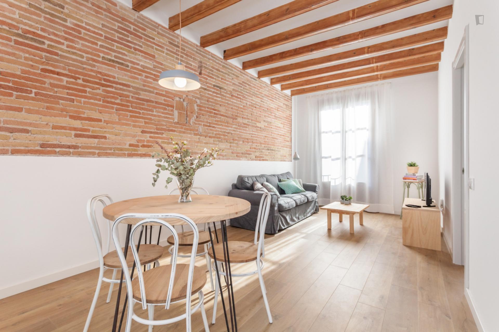 Paloma - Entry ready apartment in Barcelona for expats - Living room