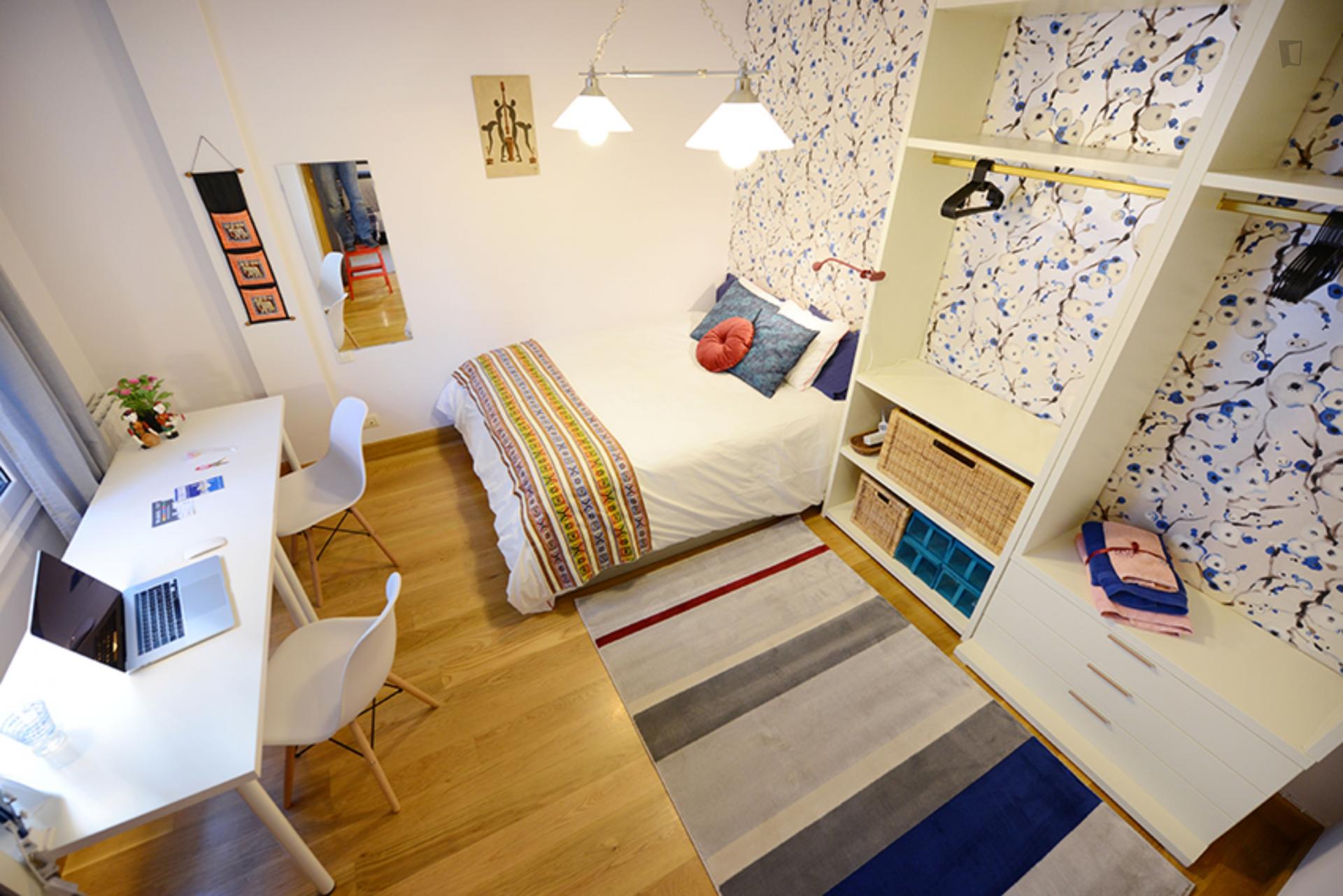 Kalea 2 - Furnished bedroom in Bilbao - Bedroom