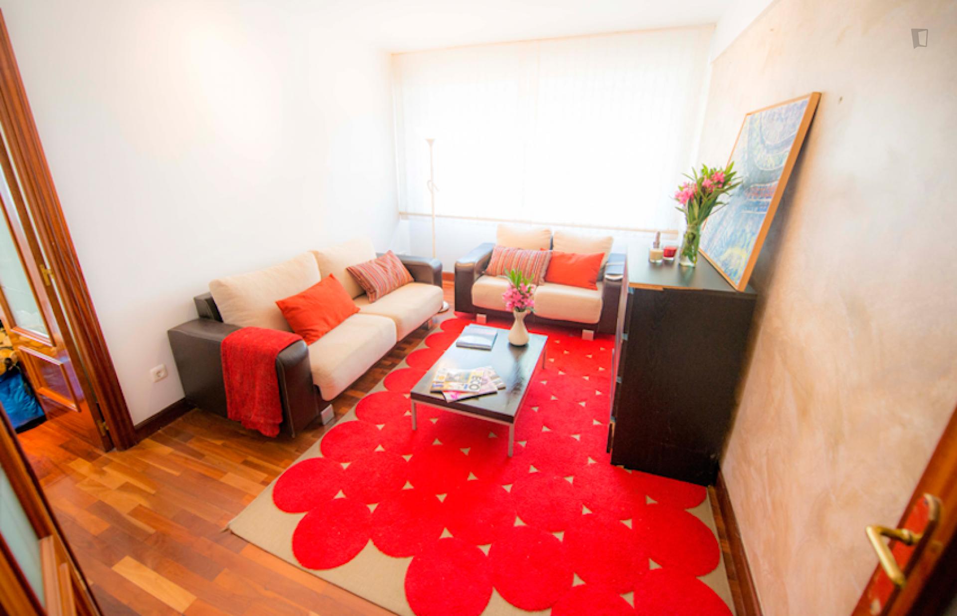 Pinar - Bedroom in shared apartment Bilbao - Living room