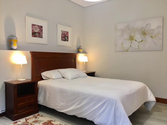 Kalea 13- Bright and Beautiful Room Bilbao