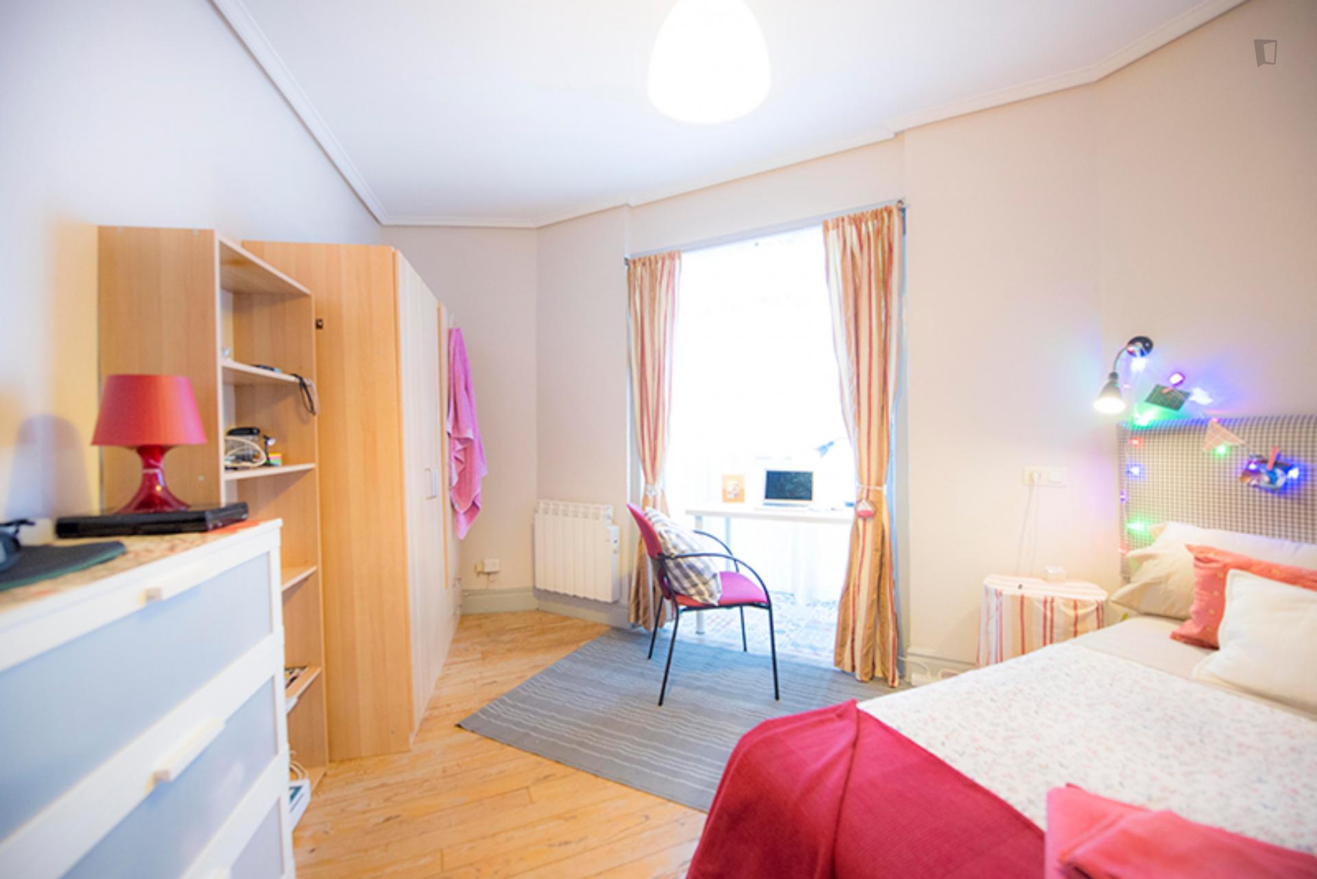 Kalea 15- Beautiful Double bedroom apartment in Bilbao - Bedroom