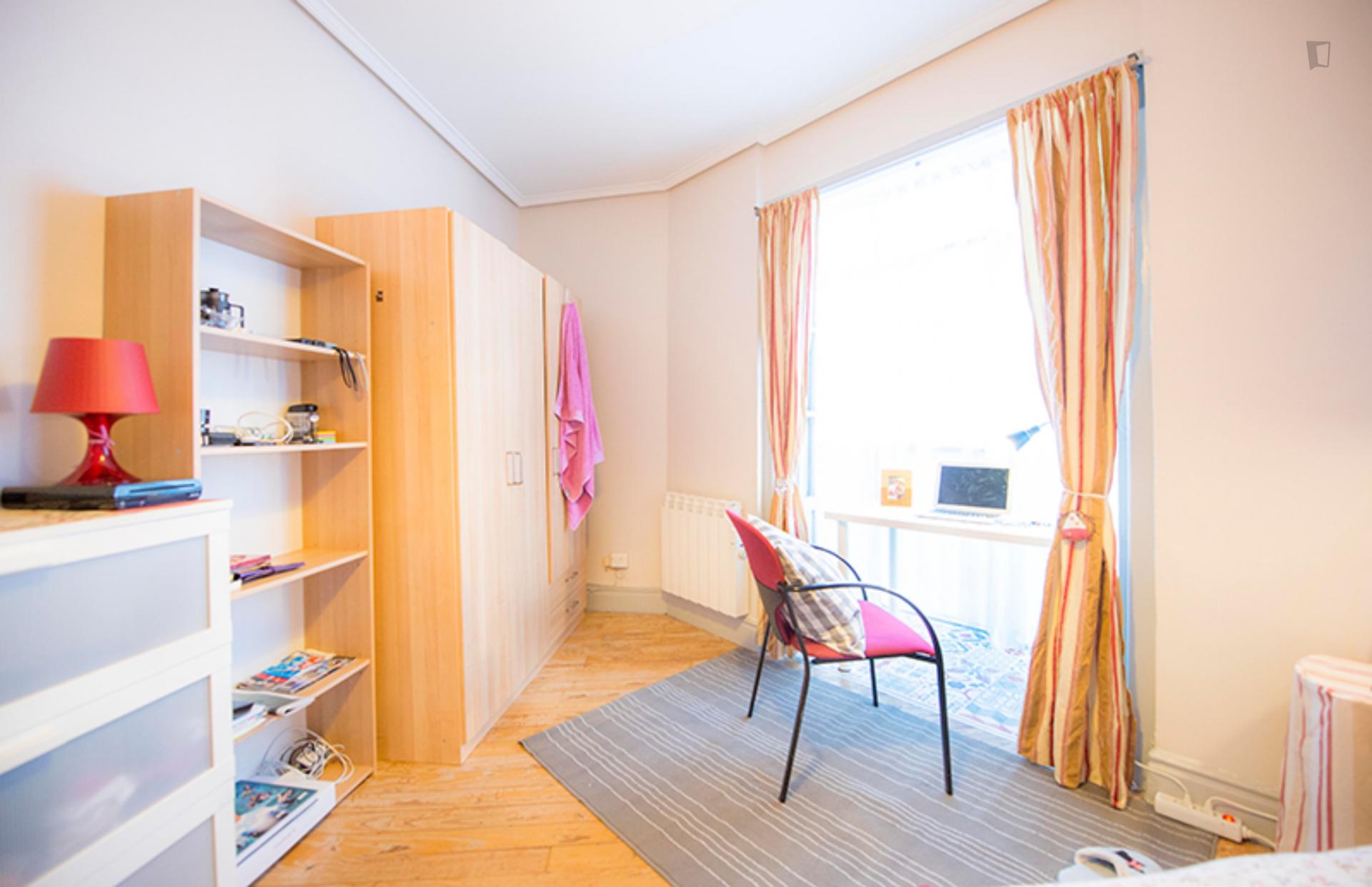 Kalea 15- Beautiful Double bedroom apartment in Bilbao - Bedroom