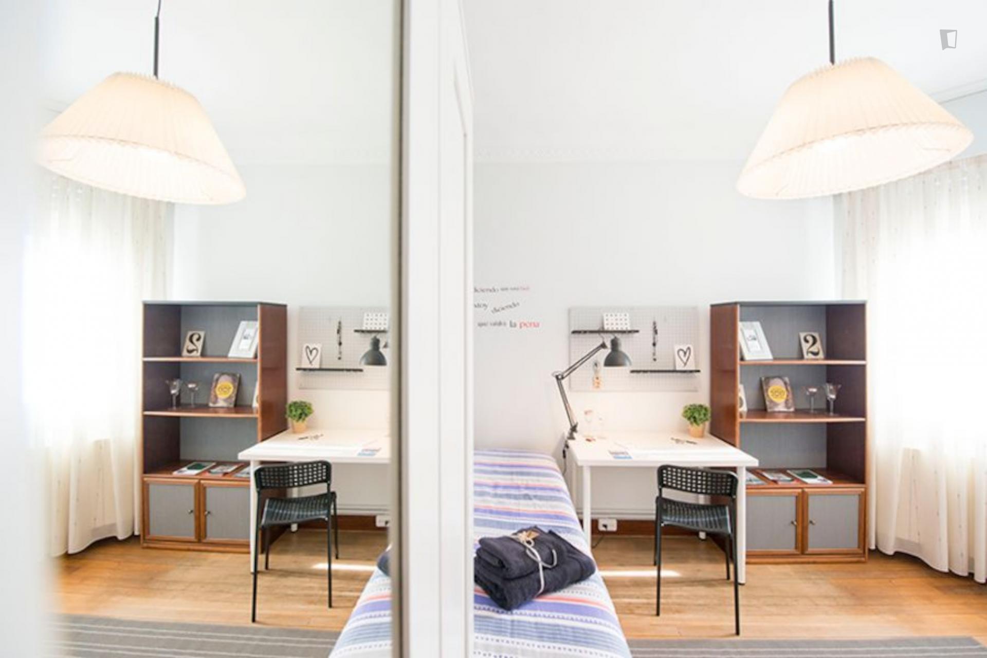 Rekalde - Lovely bedroom in Bilbao - Bedroom