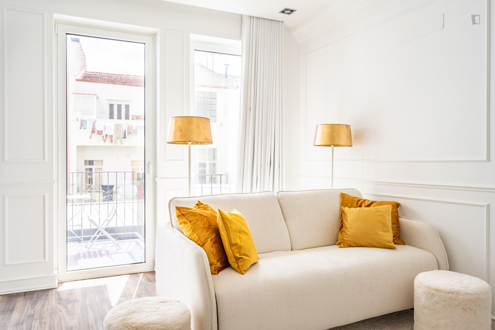 Barbadinhos - 2-bedroom apartment in Lisbon - Sofa