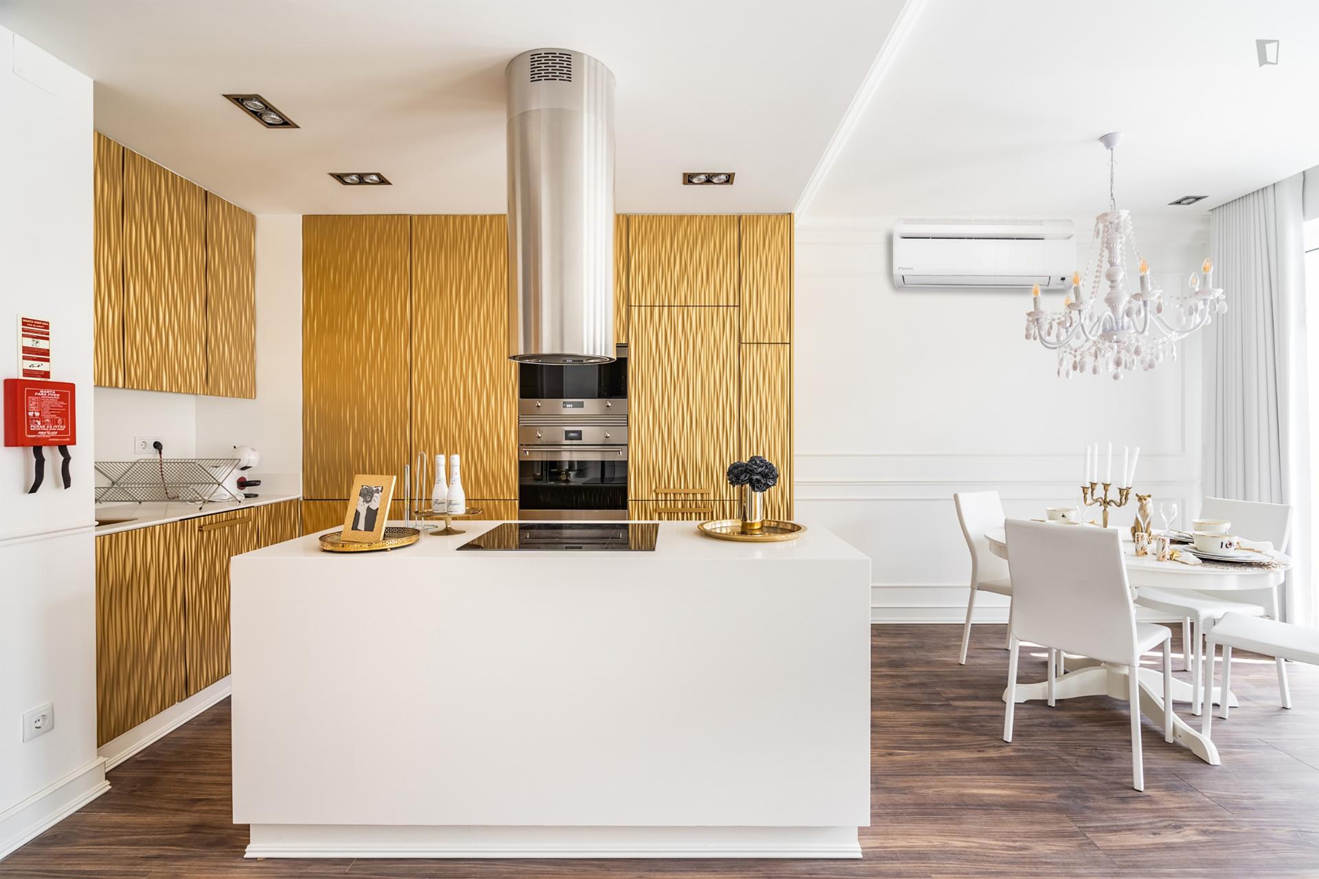 Barbadinhos - 2-bedroom apartment in Lisbon - Kitchen