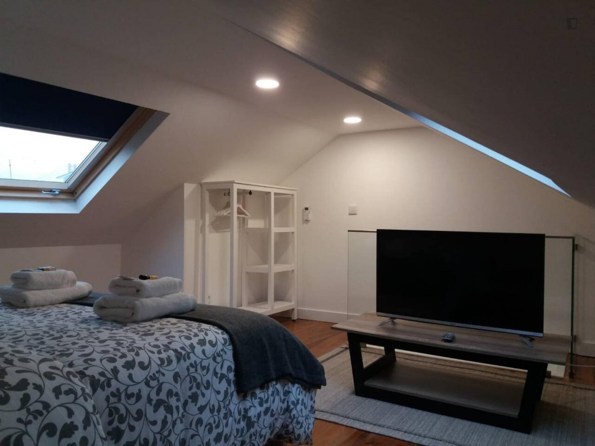 Olival - Furnished duplex in Lisbon - Bedroom