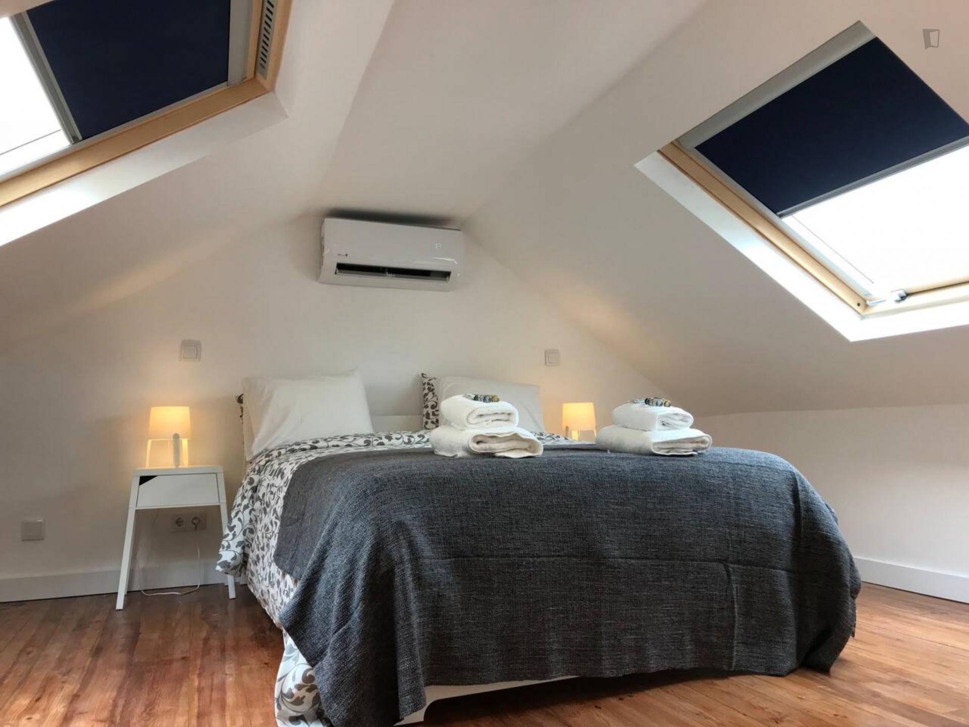 Olival - Furnished duplex in Lisbon - Bedroom