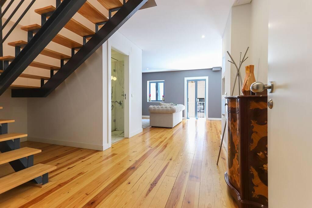 José - Upscale Apartment In Lisbon - Hall way 