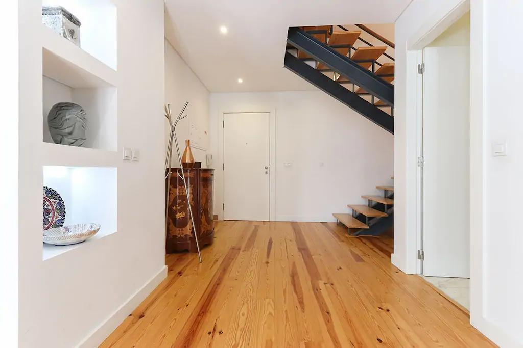 José - Upscale Apartment In Lisbon - Hall way 