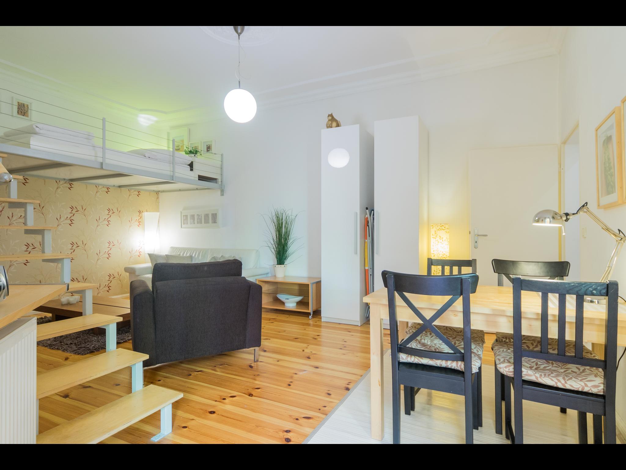 Urban - Entry ready studio in Berlin - Living room