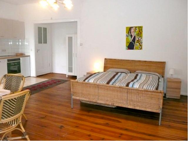 nice and quiet studio flat in Berlin - Globexs - Bed