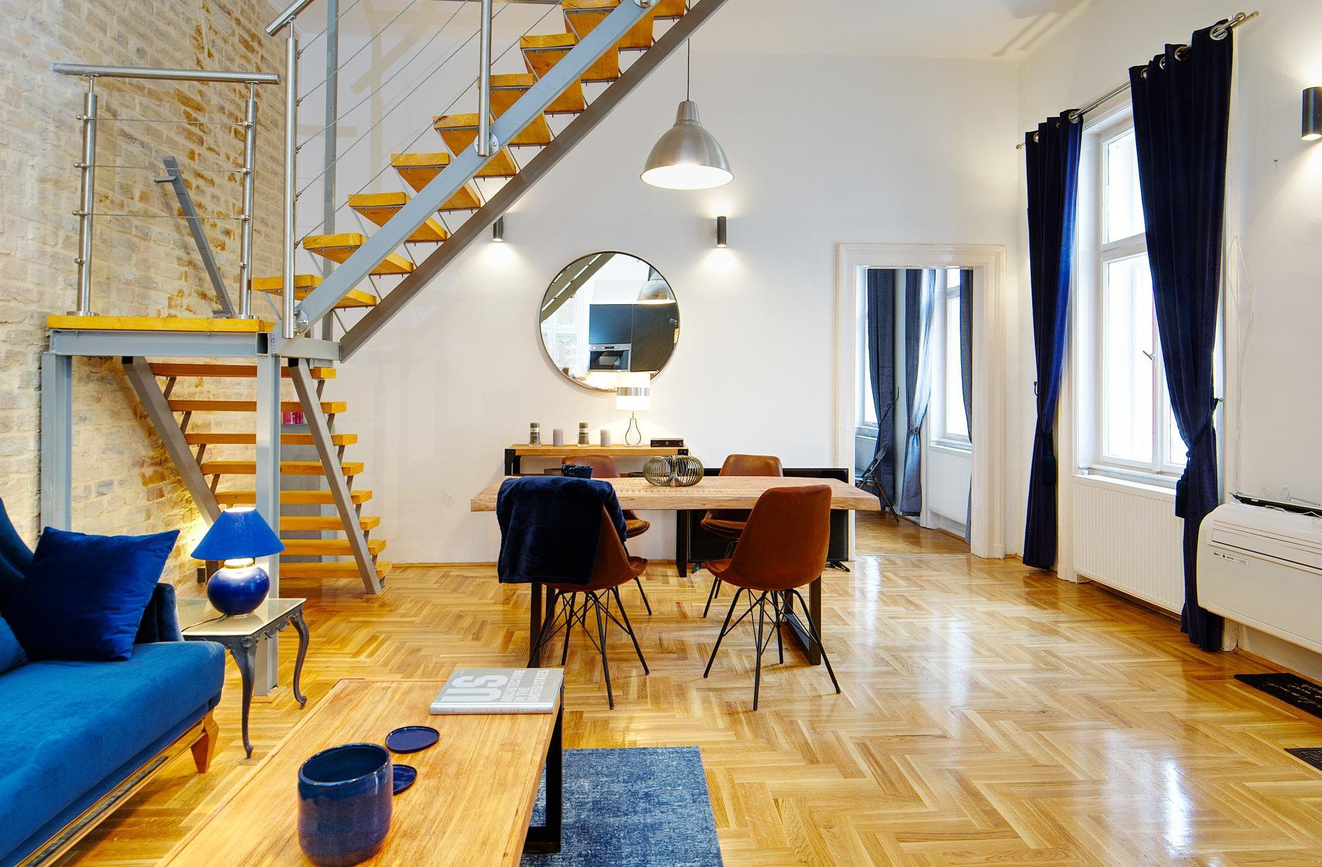 Szondi - 3 bedroom duplex in Budapest - Stairs