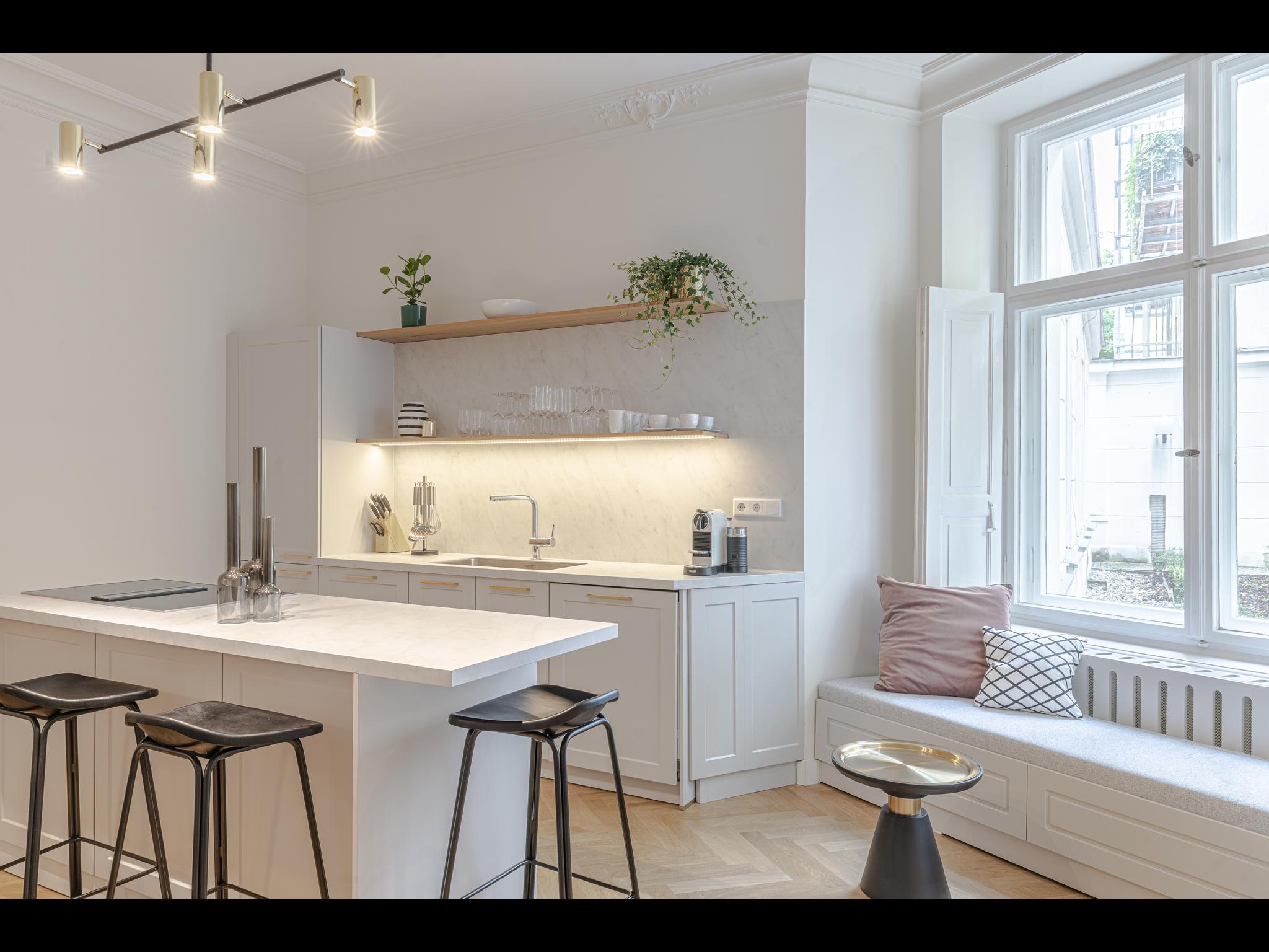 Mommsen - Exclusive furnished apartment in Berlin - Living room