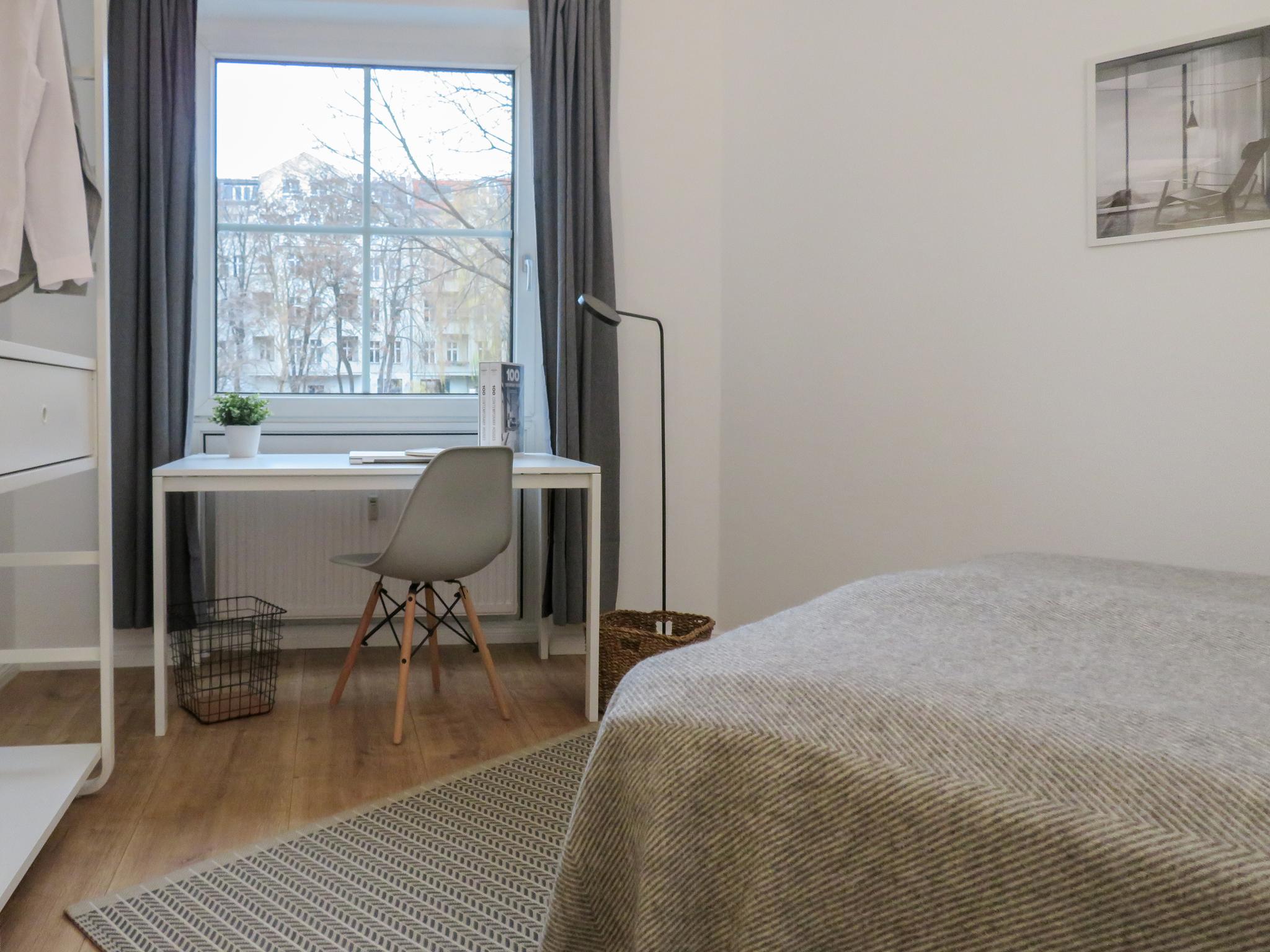 Maybach - Spacious furnished apartment in Berlin - Bedroom