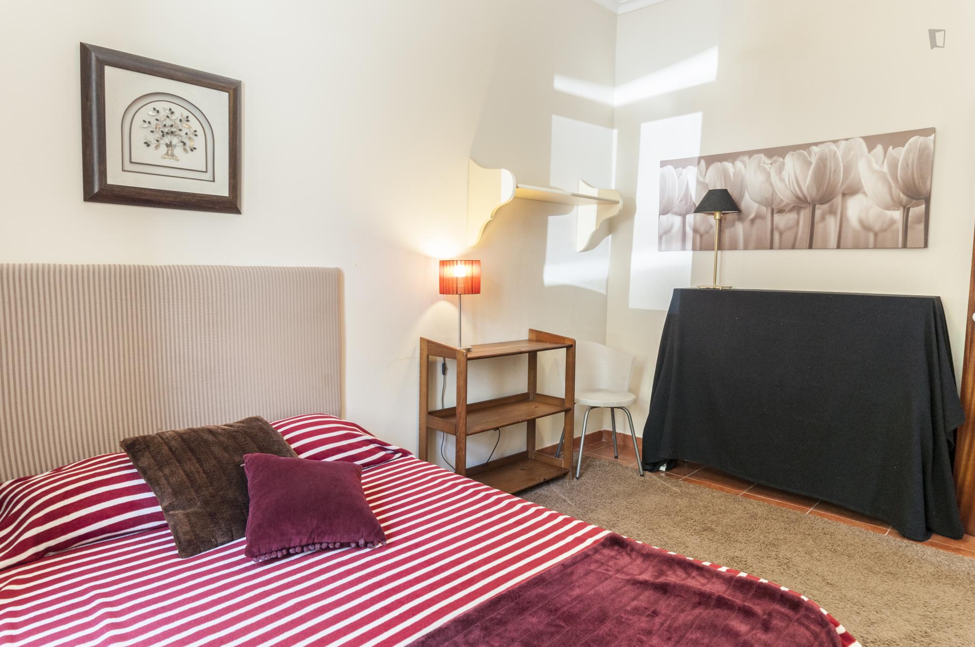 Gomes- Beautifully located Apartment in Lisbon - Bedroom