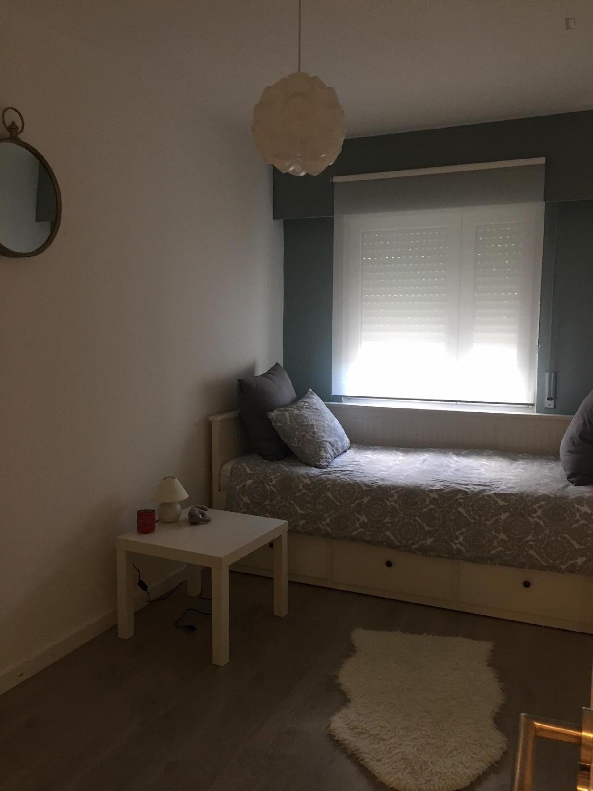 Galvão- Fully equipped Apartment in Lisbon - Bedroom