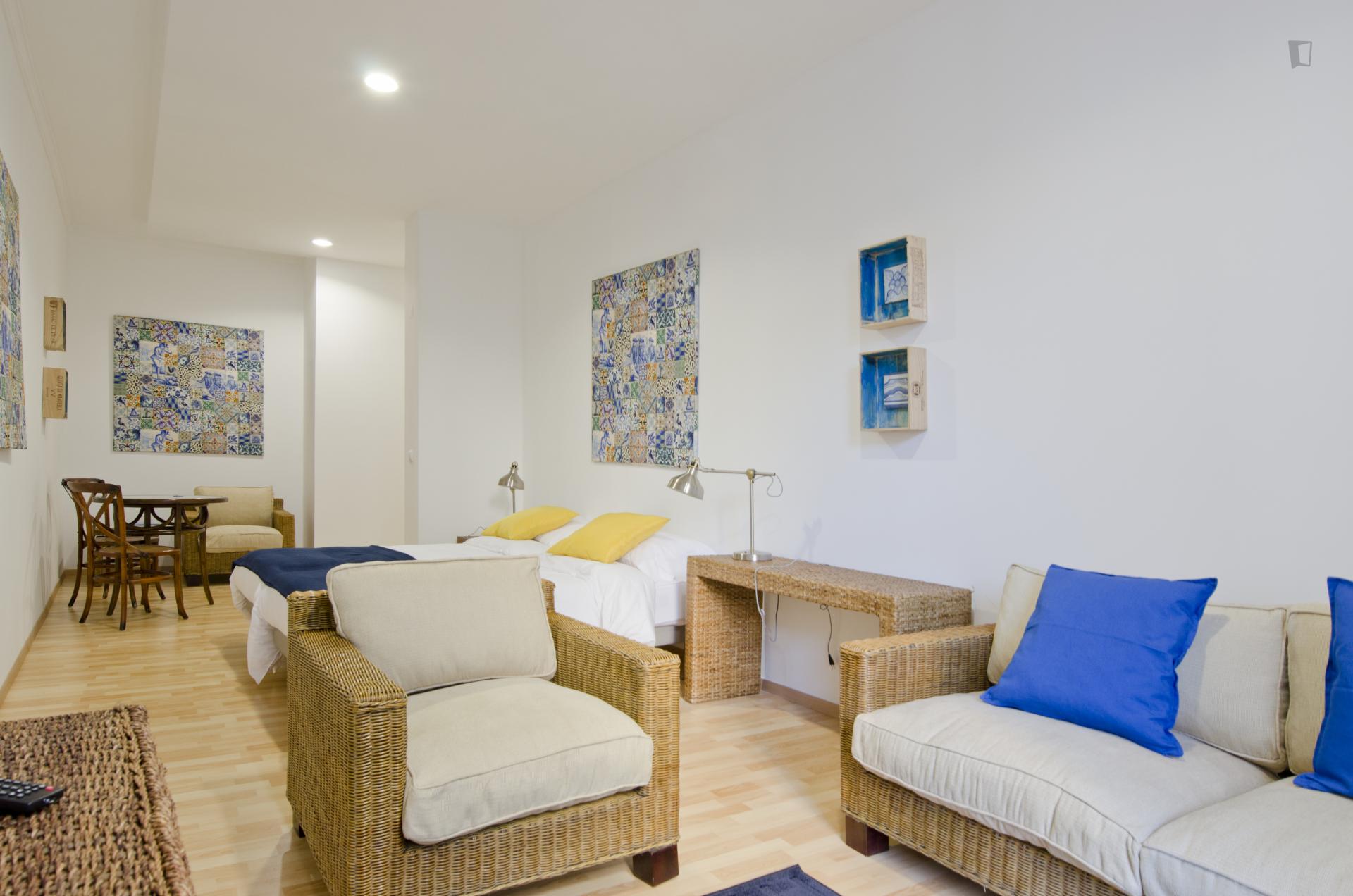 Prata- Fantastic Studio Apartment in Lisbon - Living room 