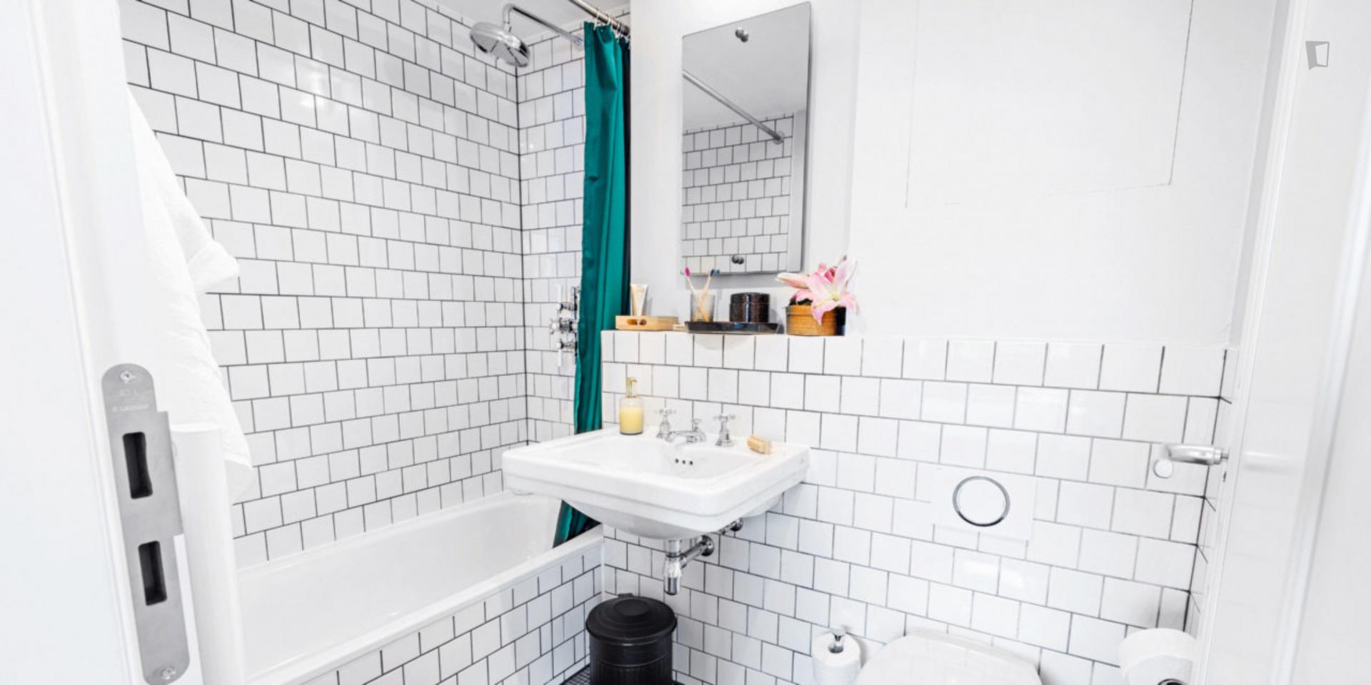 Warschau - Furnished studio in Berlin for expats - Bathroom
