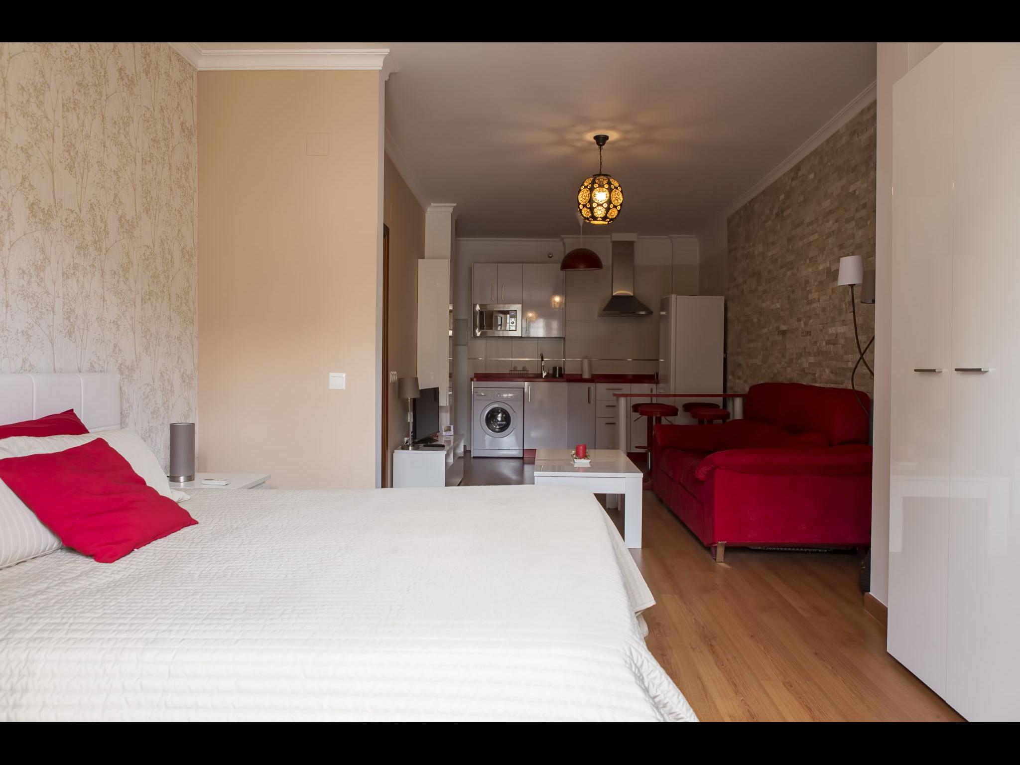 Carretería- Spacious Studio Apartment Malaga - Bedroom