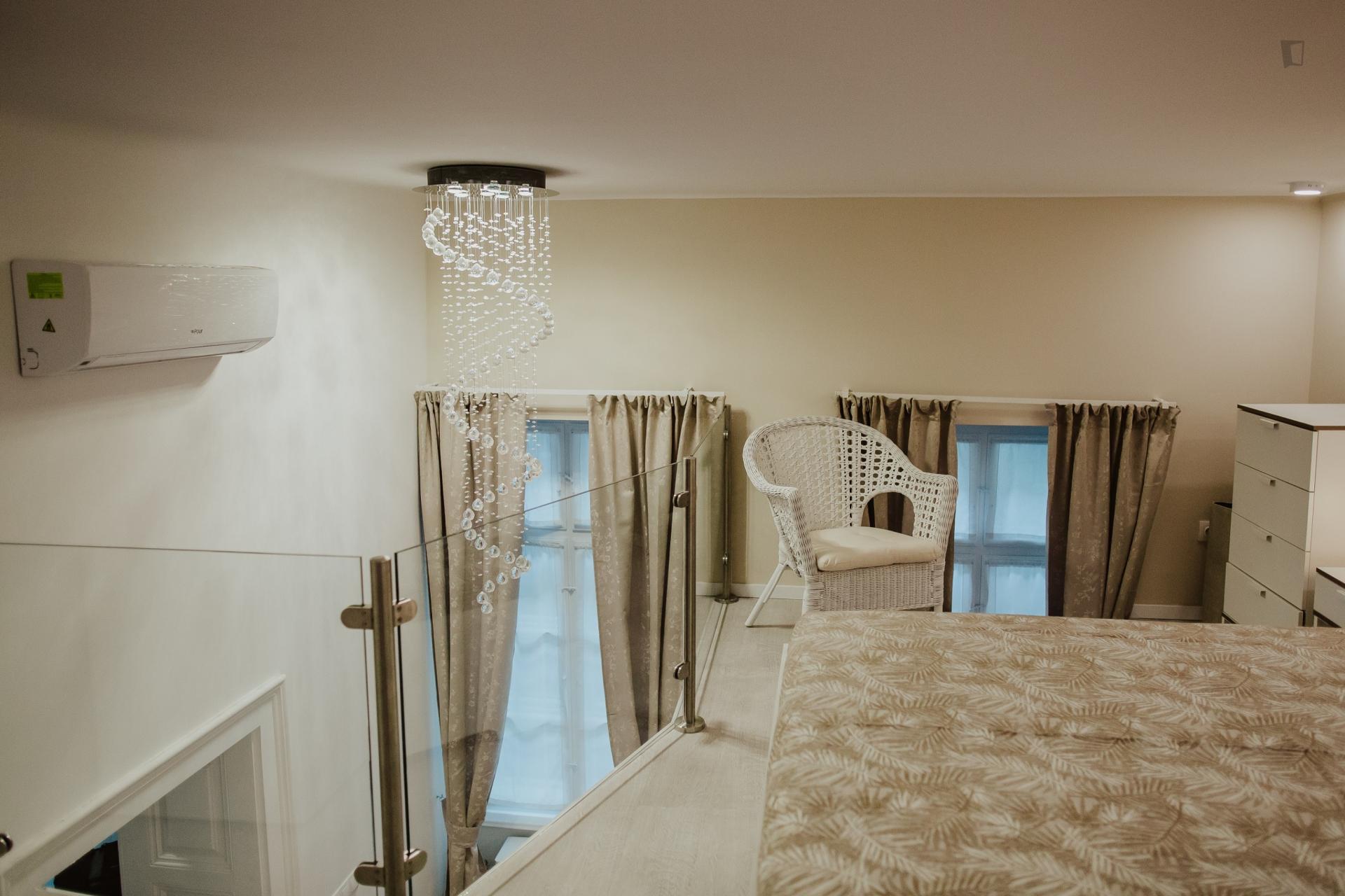 Zichy - Luminous duplex in Budapest - Up floor