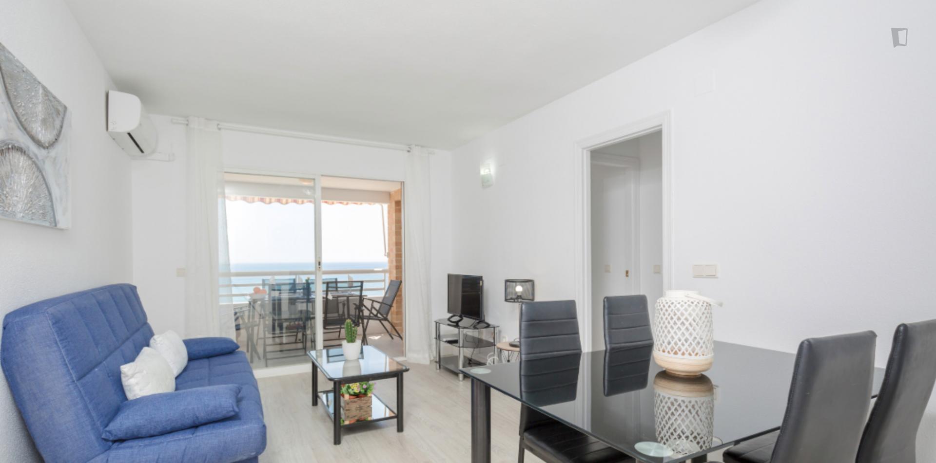 Agustí - Lovely 2 bedroom flat in Alicante - Dining table