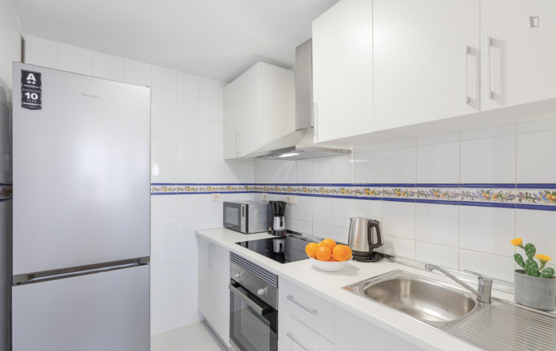 Agustí - Lovely 2 bedroom flat in Alicante - kitchen