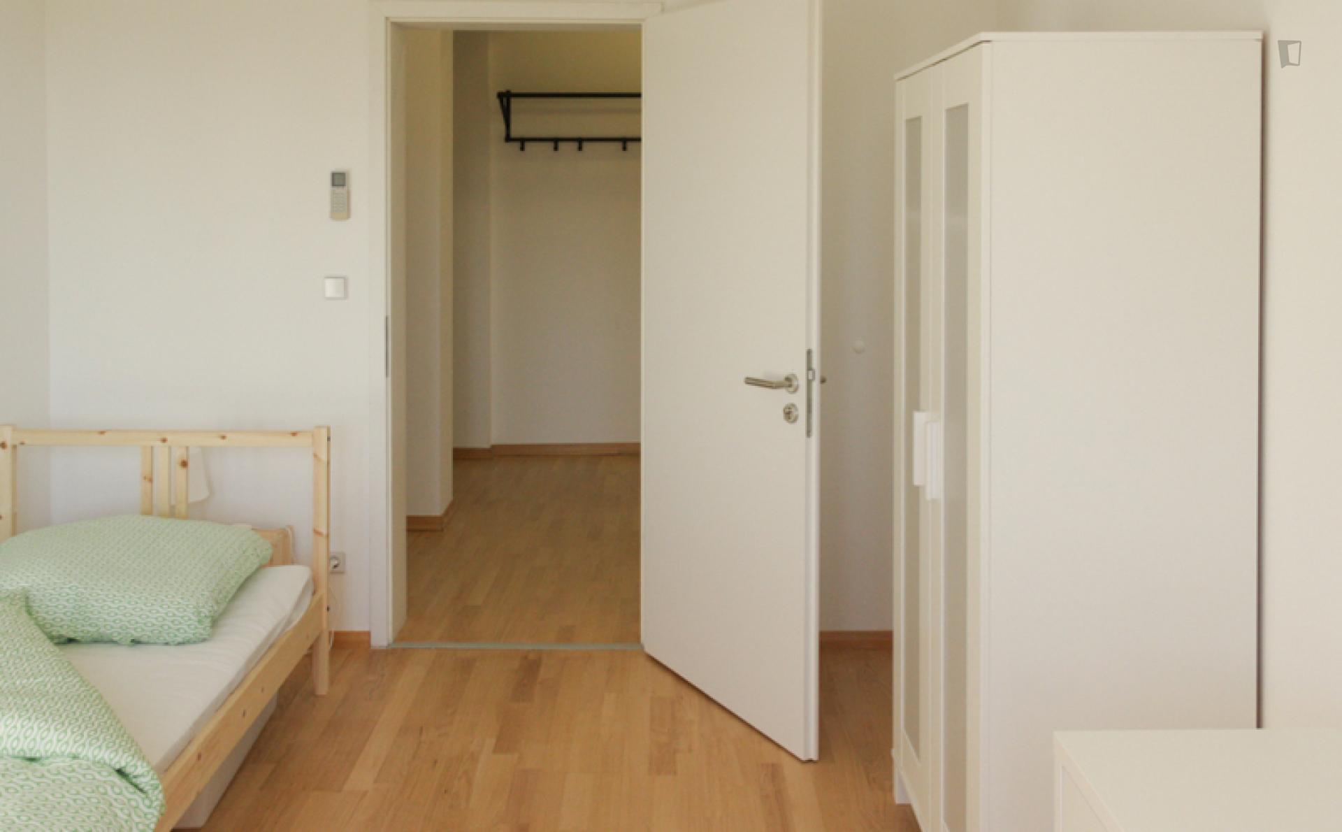Oberland - Entry ready bedroom in Berlin - Bedroom