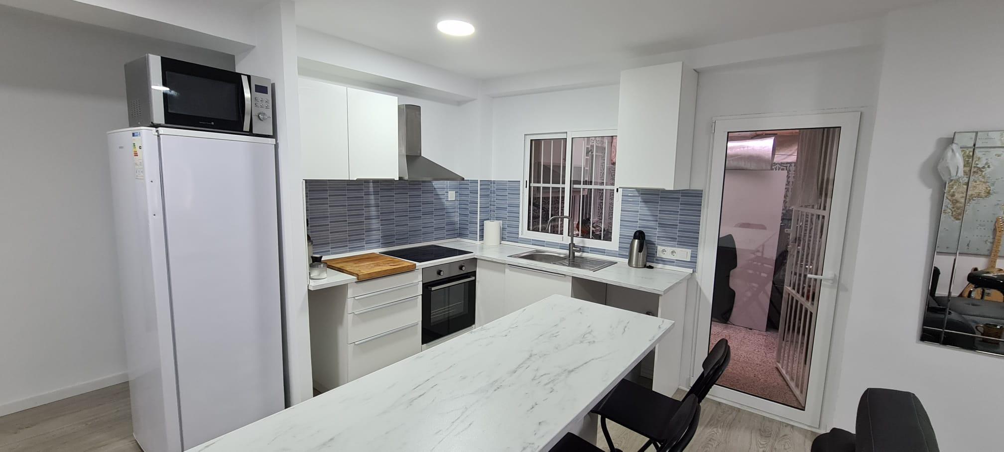 Gongora - Comfortable bedroom in Alicante - Kitchen