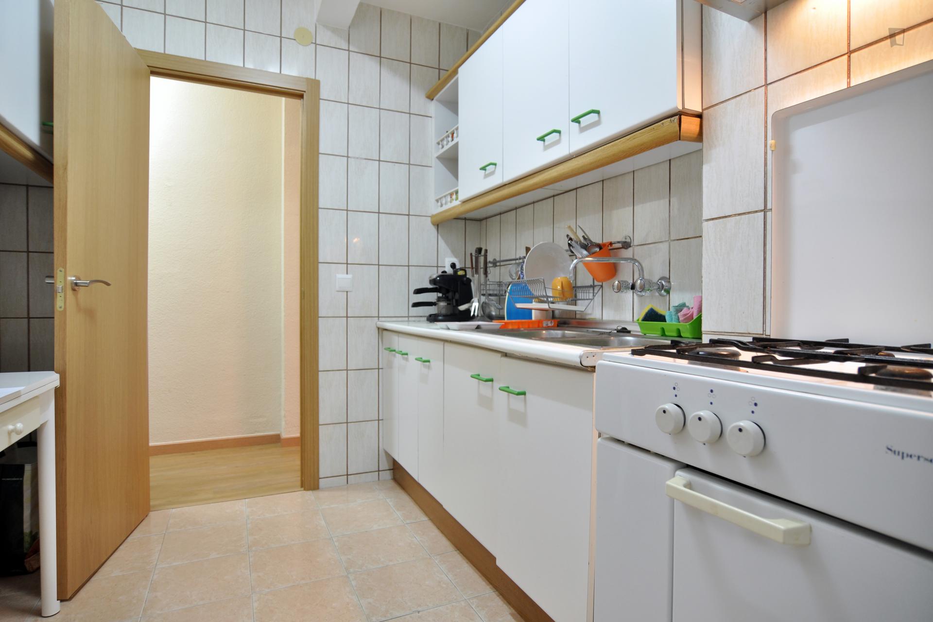 Gross- Comfortable 3 Bedroom flat in Malaga - Kitchen