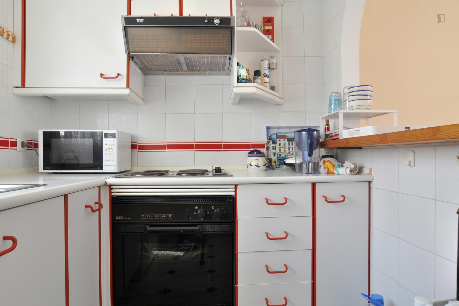 Zeus- Quiet and Nice apartment in Malaga - Kitchen