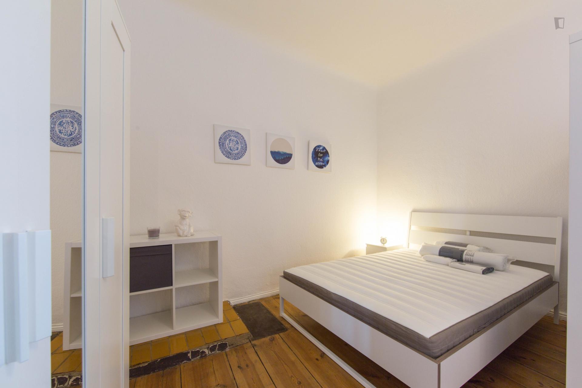 Box - Spacious studio in Berlin - Bed