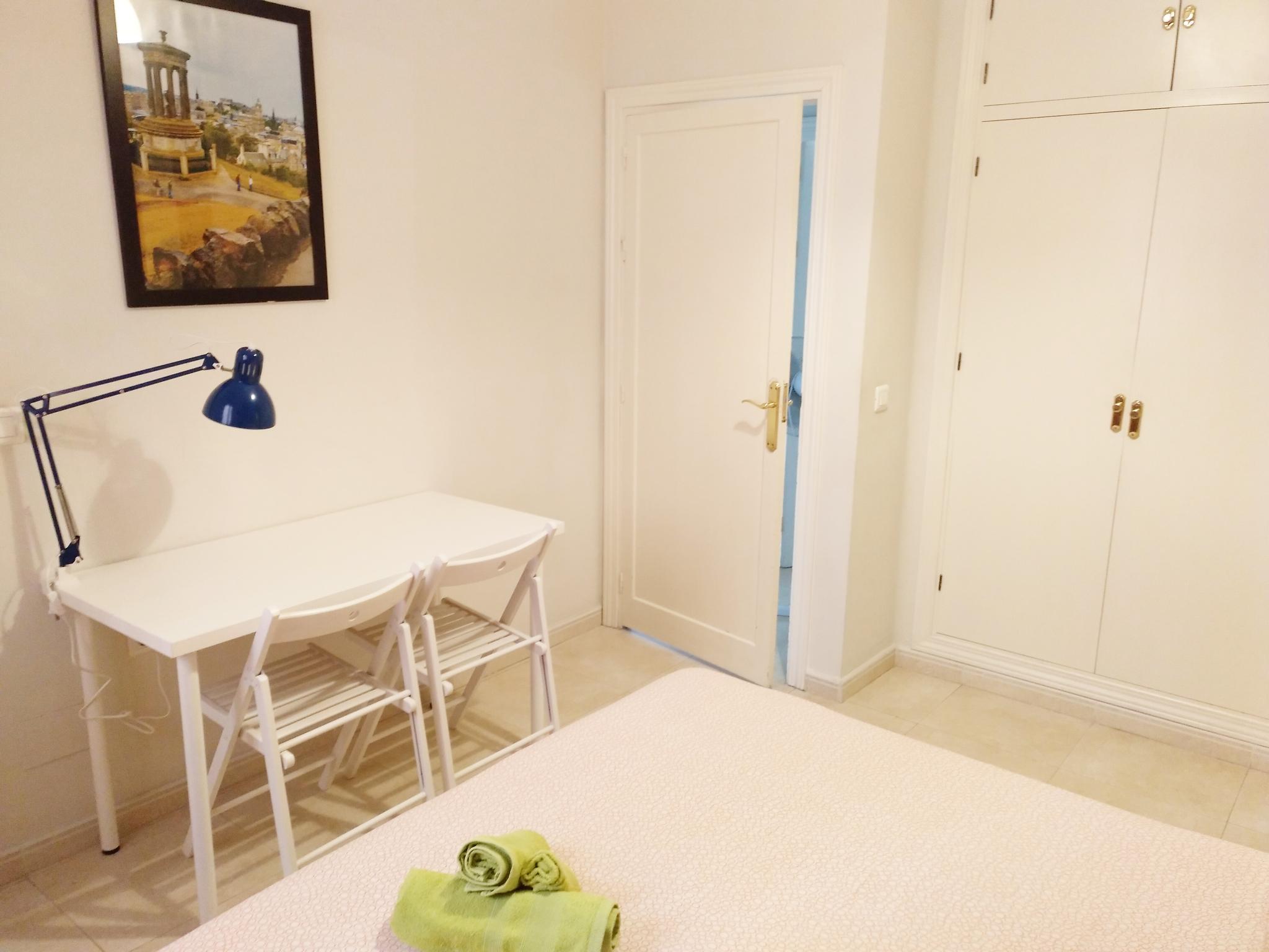 Heredia - Double bedroom in a flat Malaga - Desk