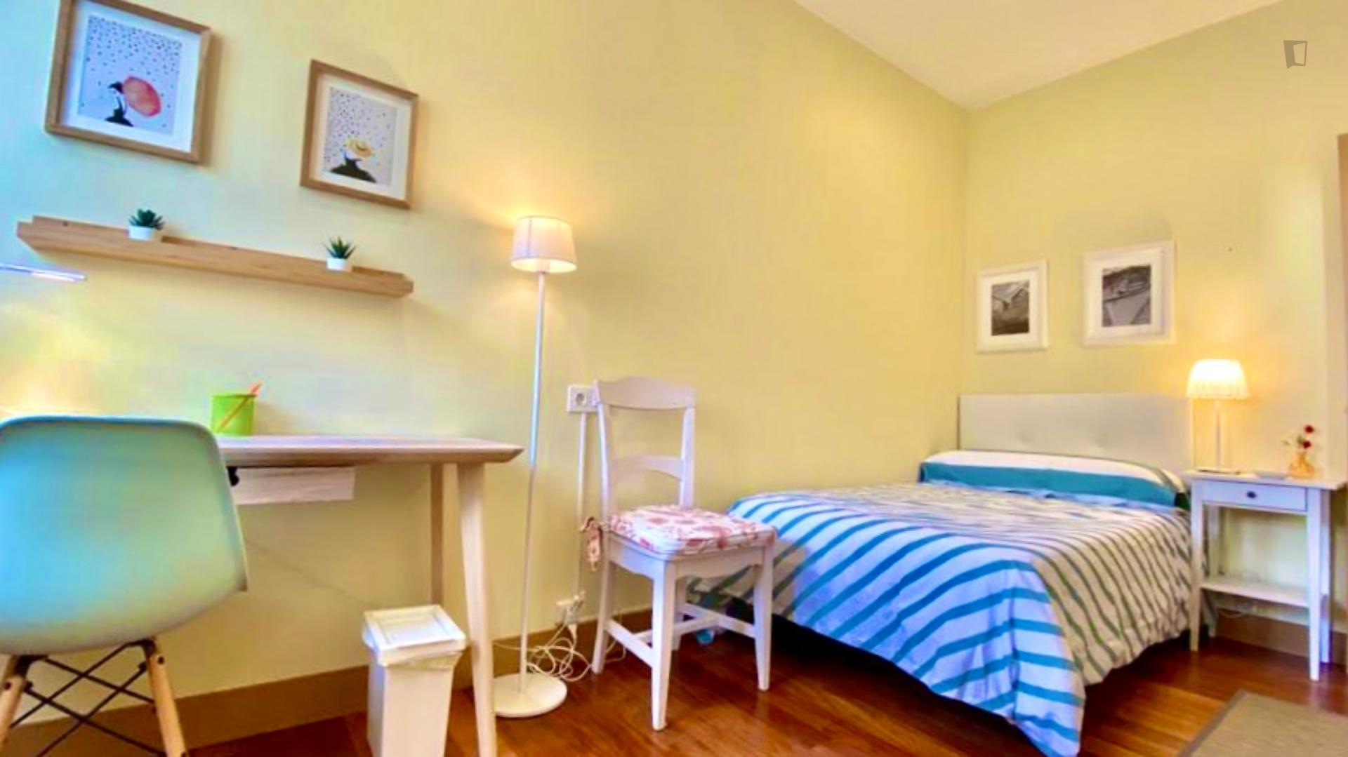 Kalea 20 - Lovely bedroom in Bilbao for expats - Bedroom